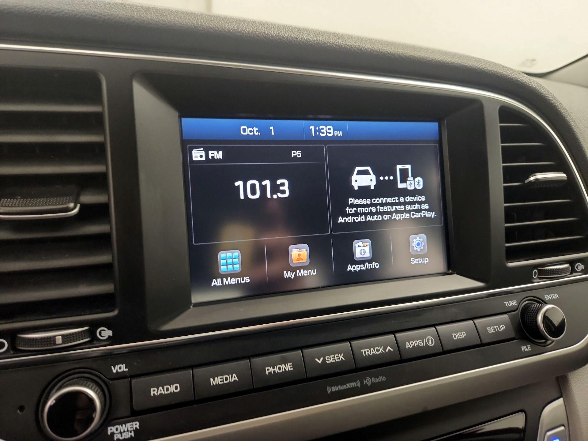 Thumbnail: 2018 Hyundai Elantra - 16