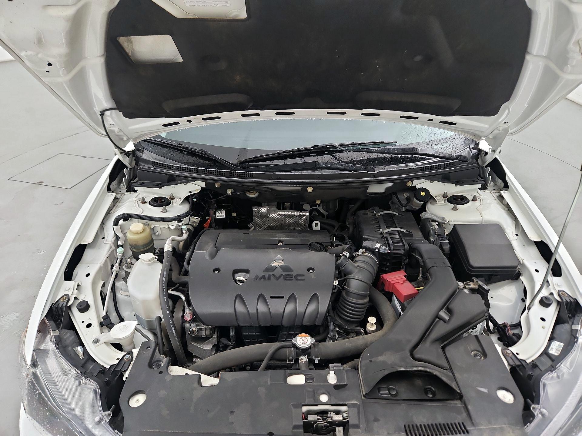 Thumbnail: 2015 Mitsubishi Lancer - 20