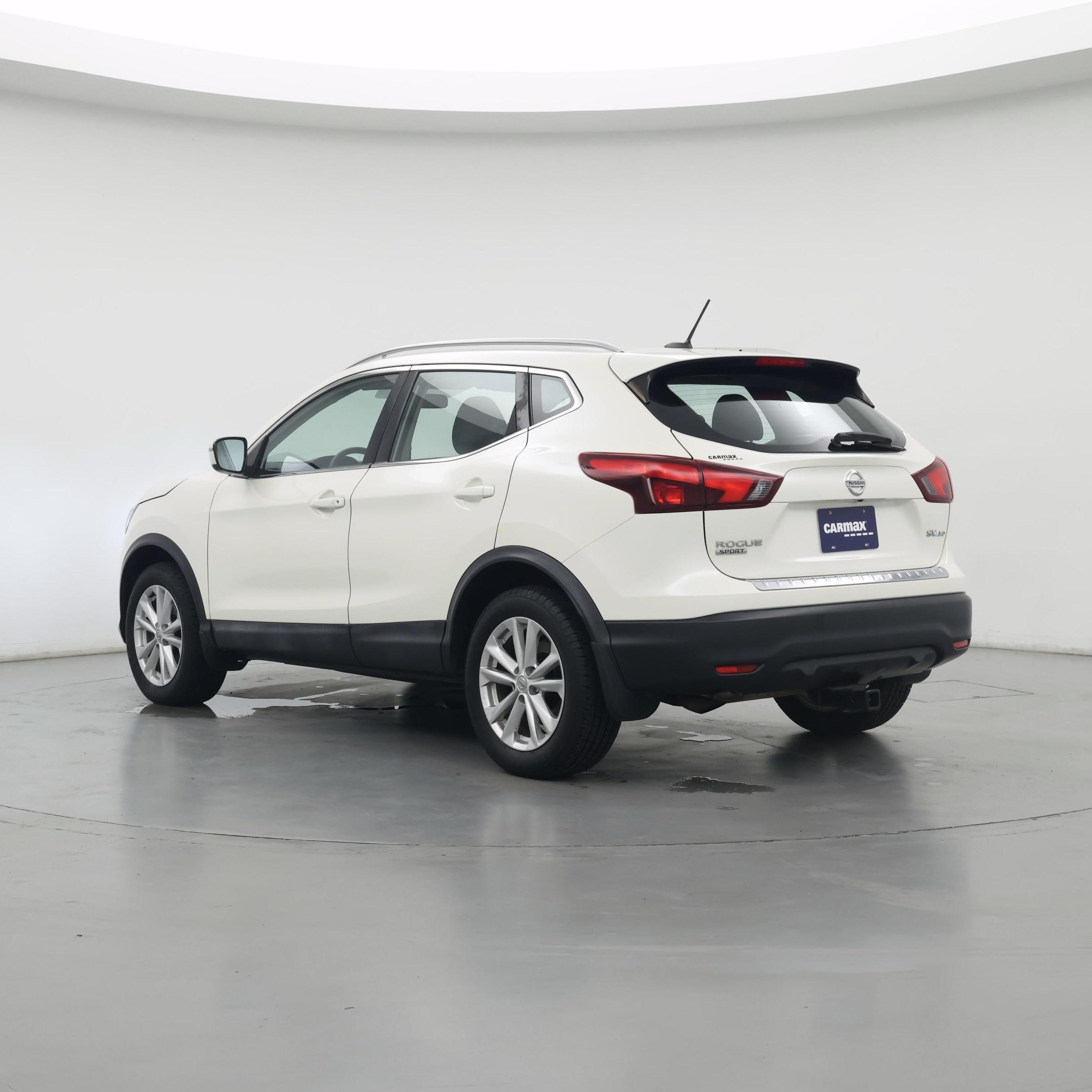 Thumbnail: 2017 Nissan Rogue Sport - 2