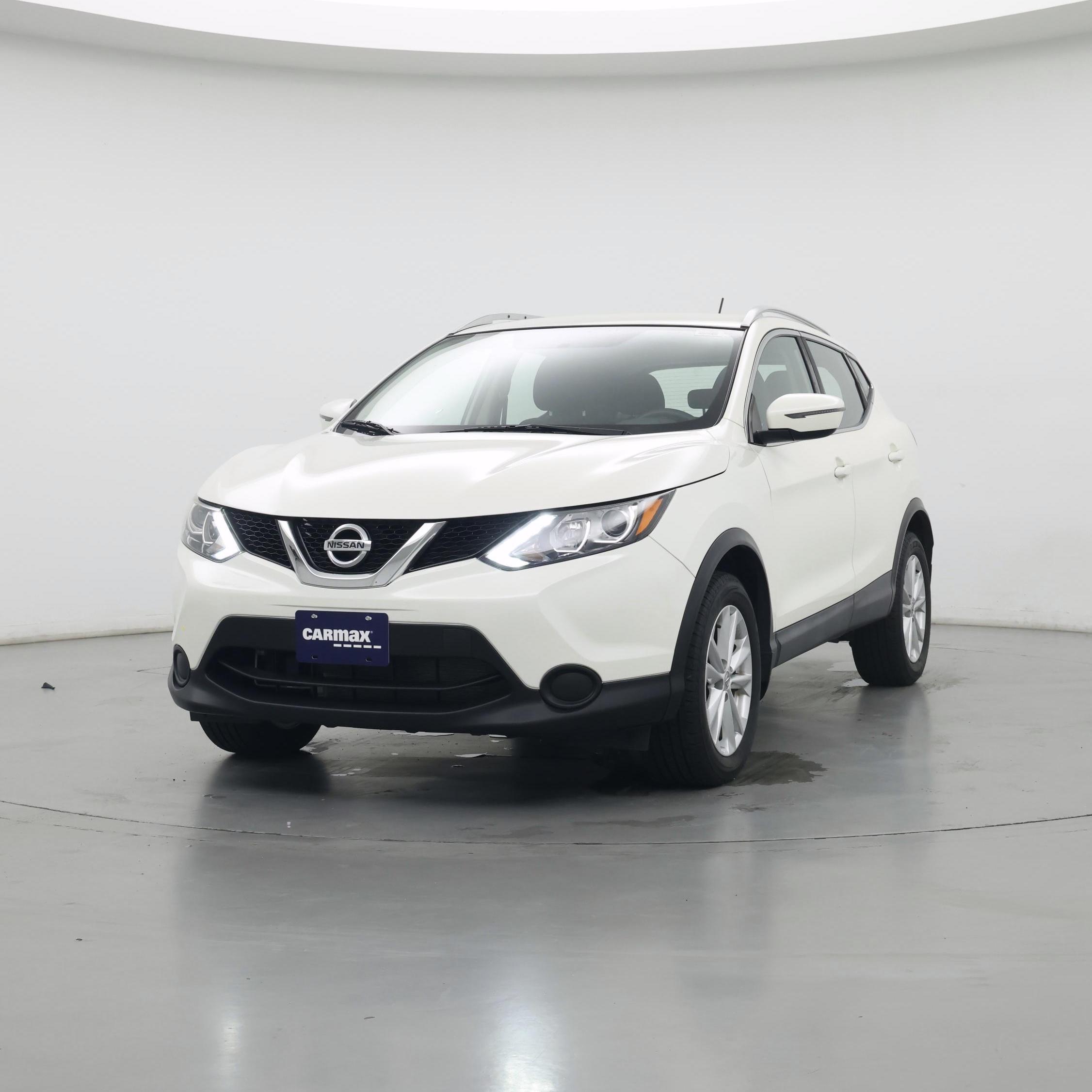 Thumbnail: 2017 Nissan Rogue Sport - 4