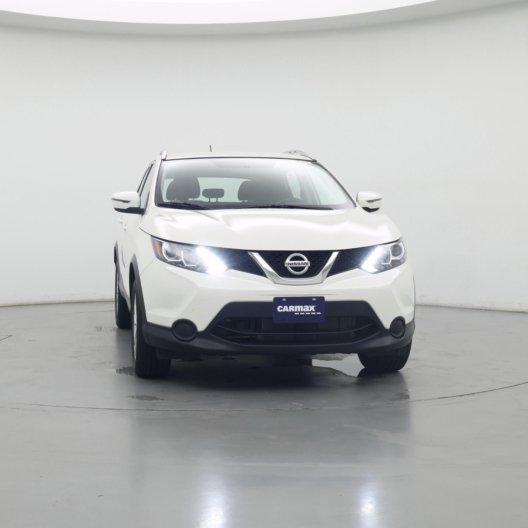 Thumbnail: 2017 Nissan Rogue Sport - 5