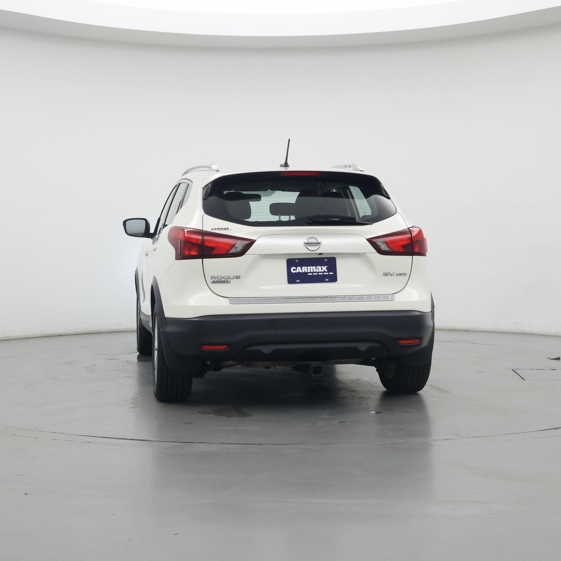 Thumbnail: 2017 Nissan Rogue Sport - 6