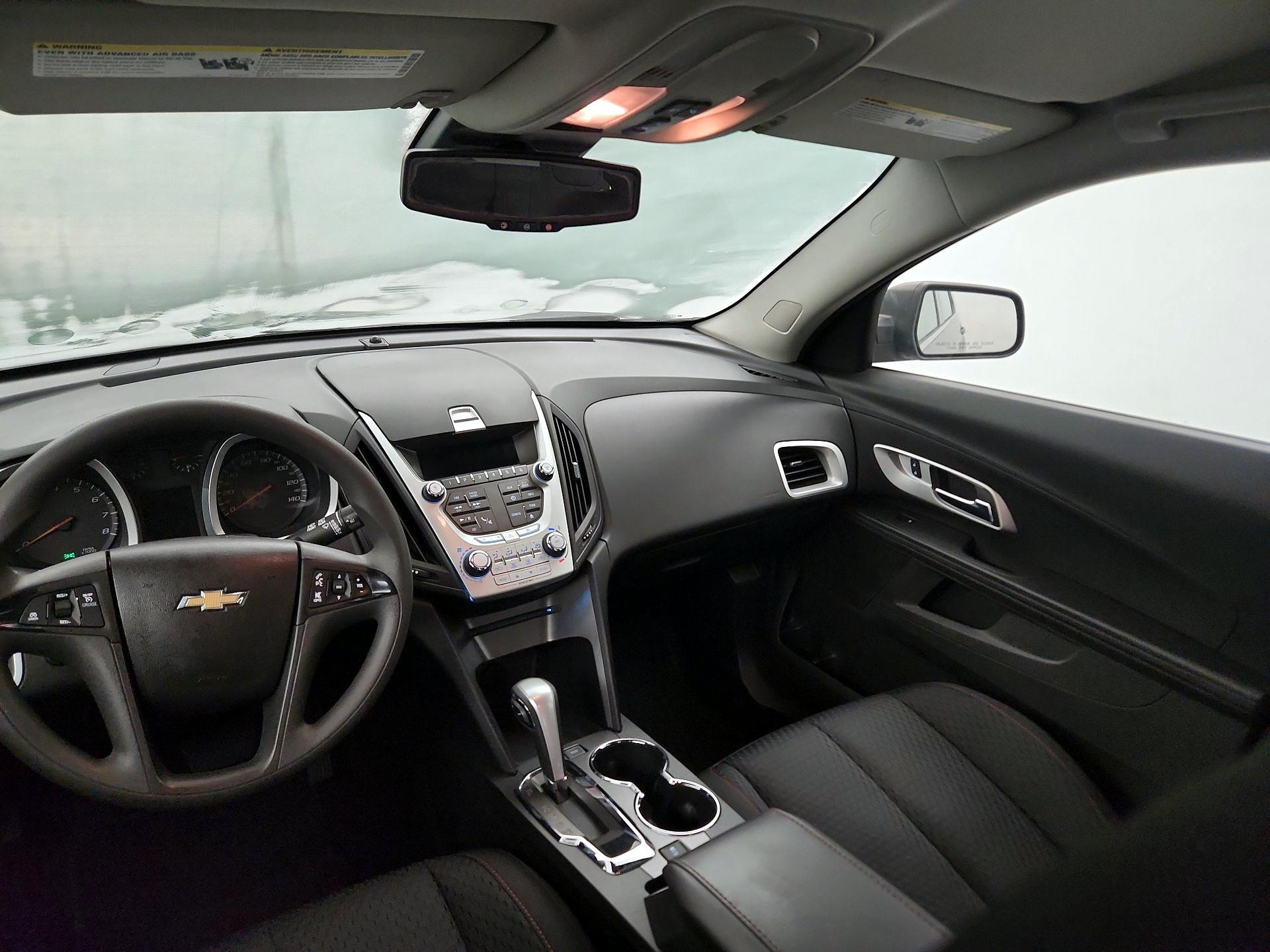 Thumbnail: 2015 Chevrolet Equinox - 9