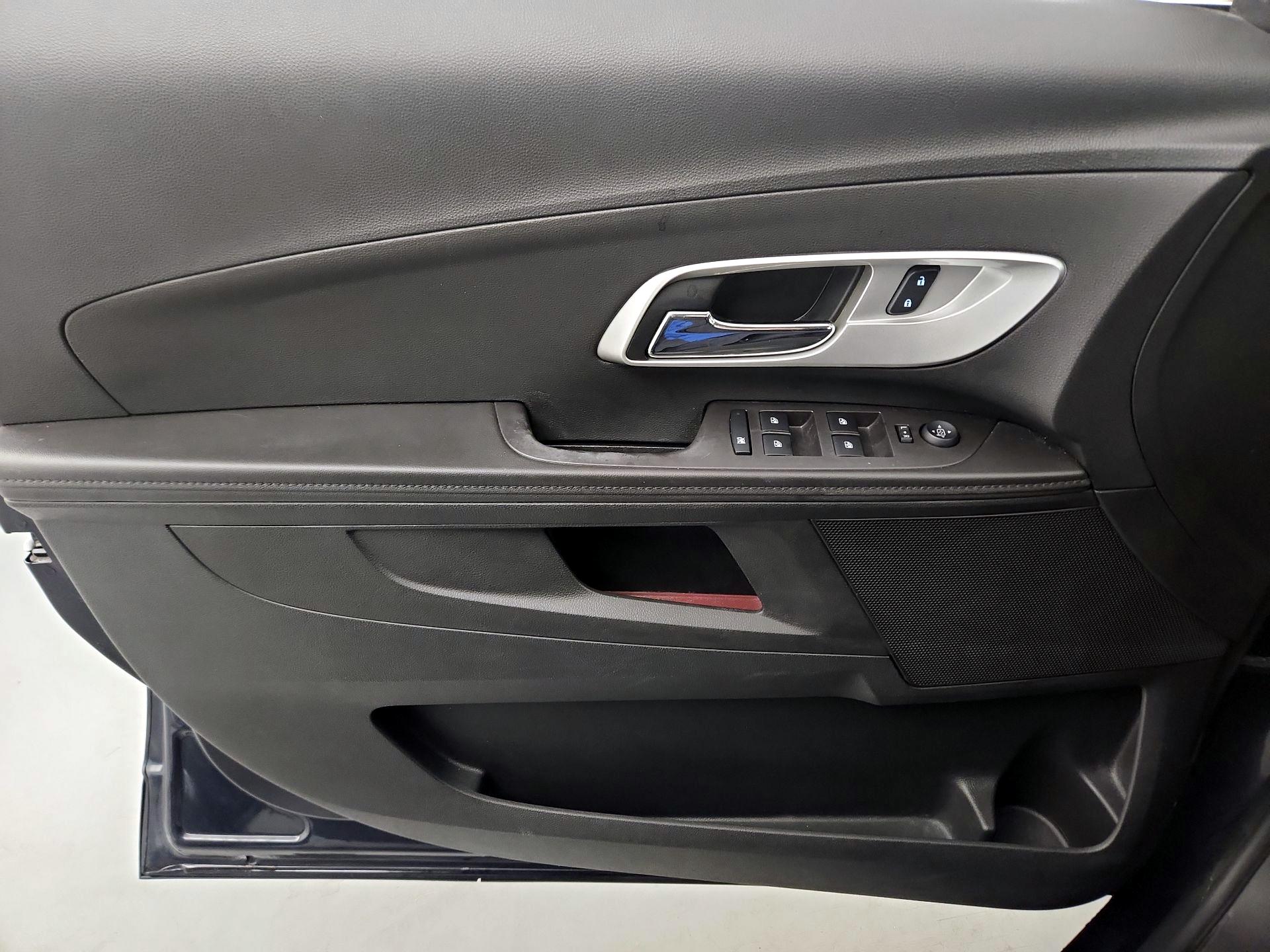 Thumbnail: 2015 Chevrolet Equinox - 12