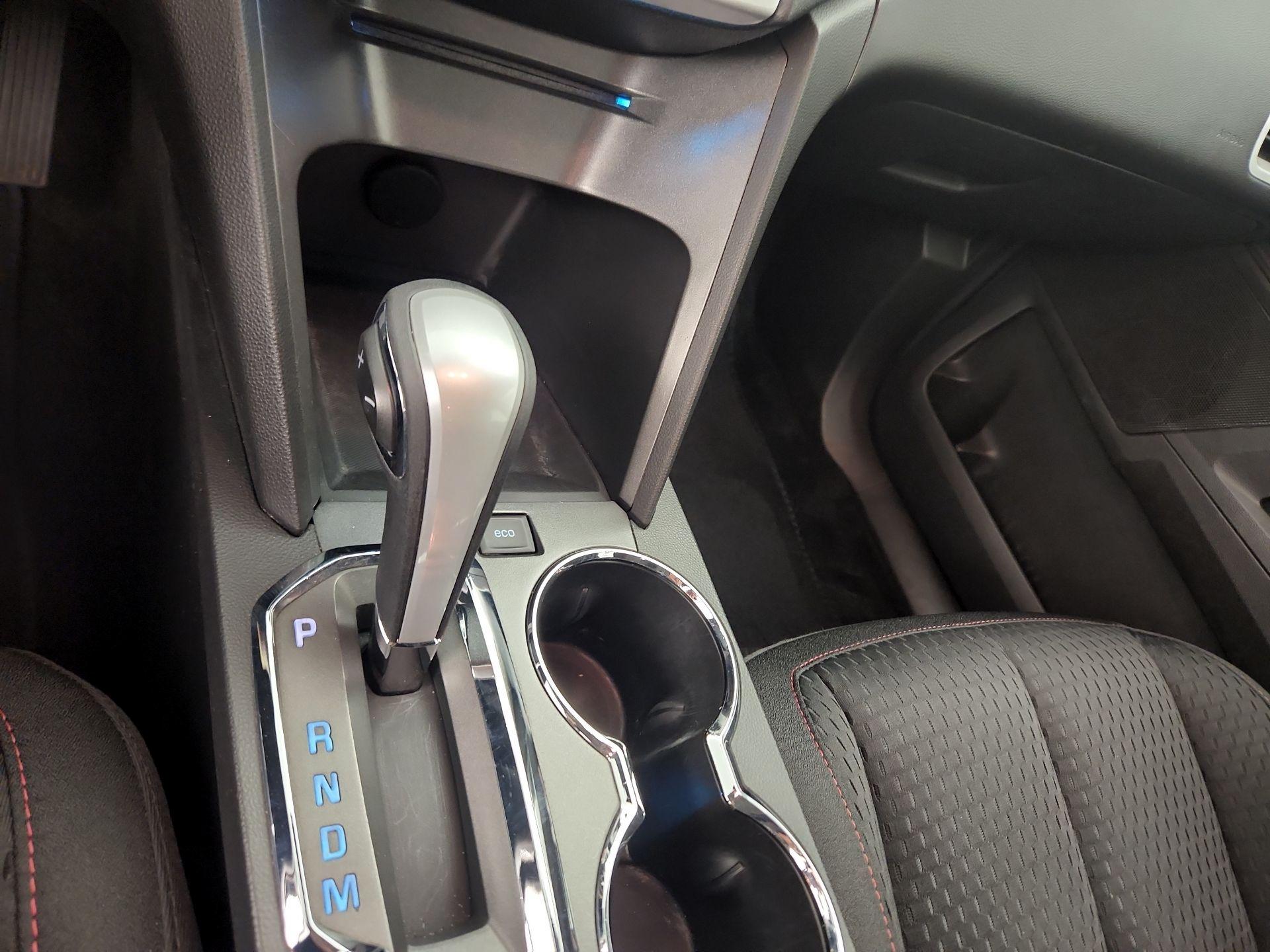 Thumbnail: 2015 Chevrolet Equinox - 16