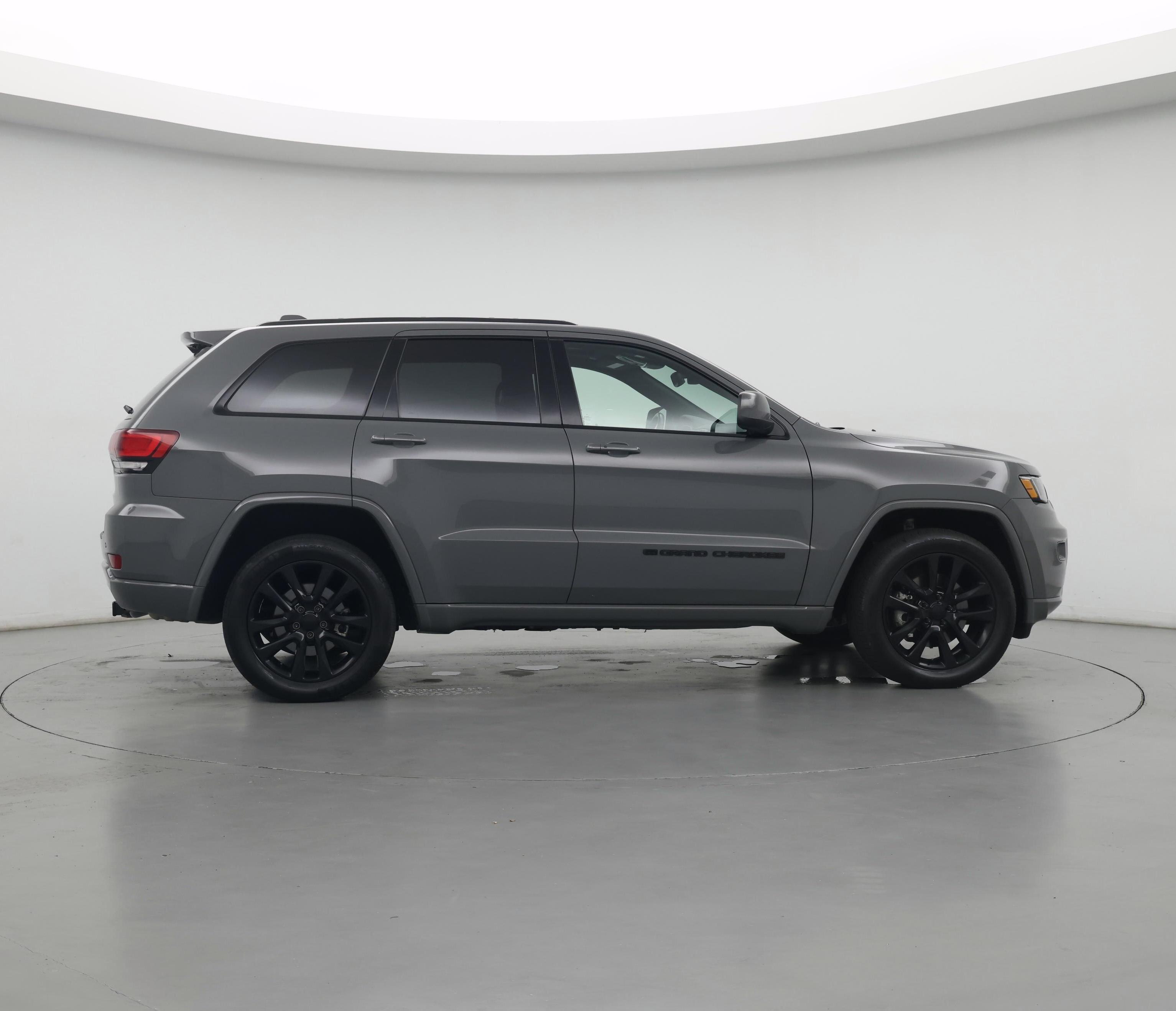 Thumbnail: 2022 Jeep Grand Cherokee - 7