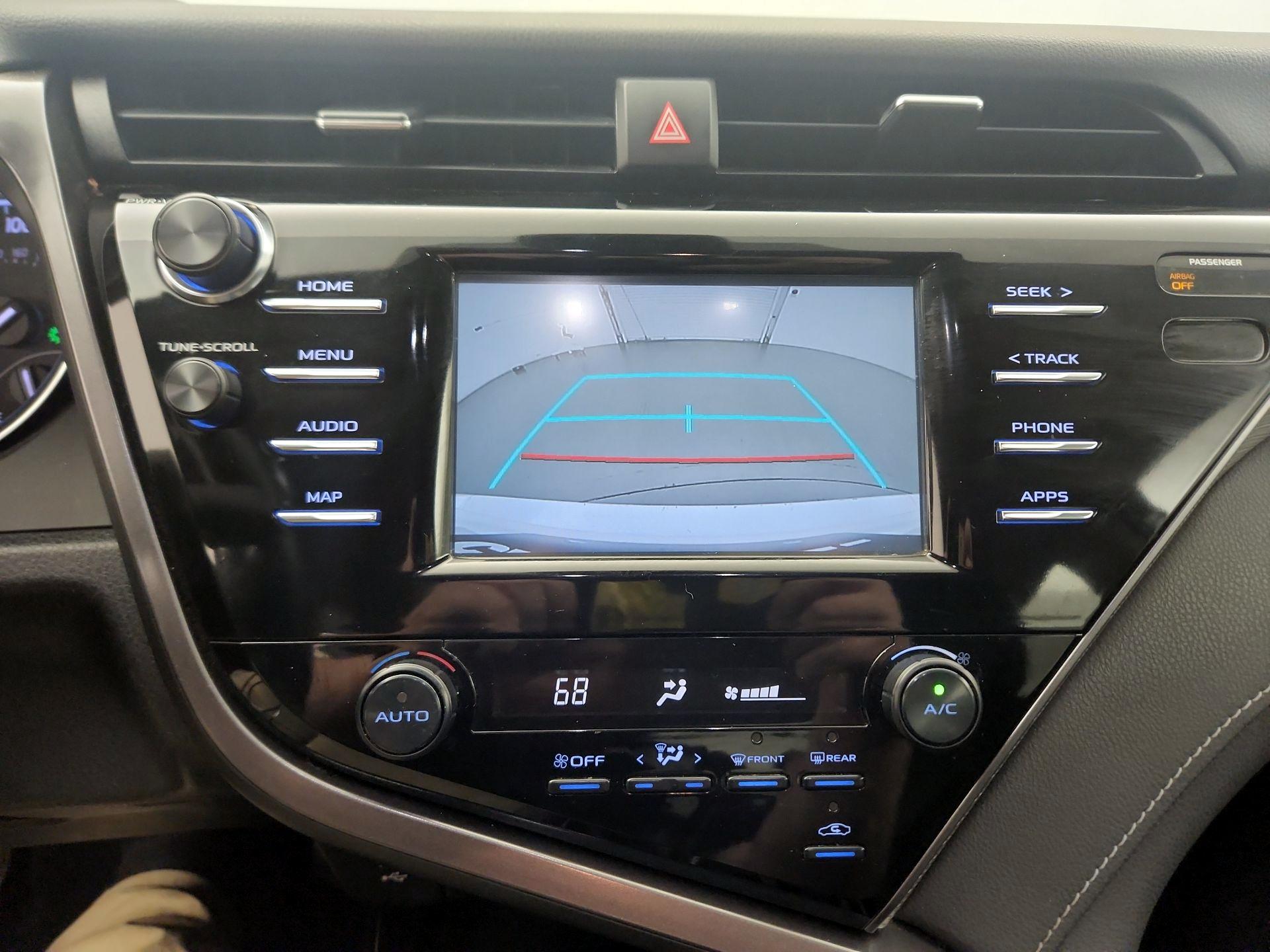 Thumbnail: 2019 Toyota Camry - 14