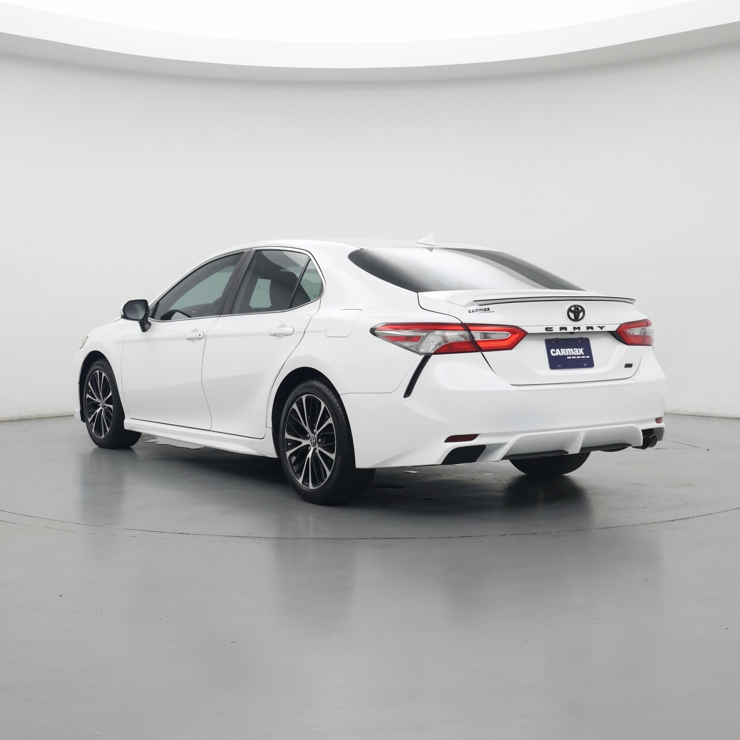 Thumbnail: 2019 Toyota Camry - 2