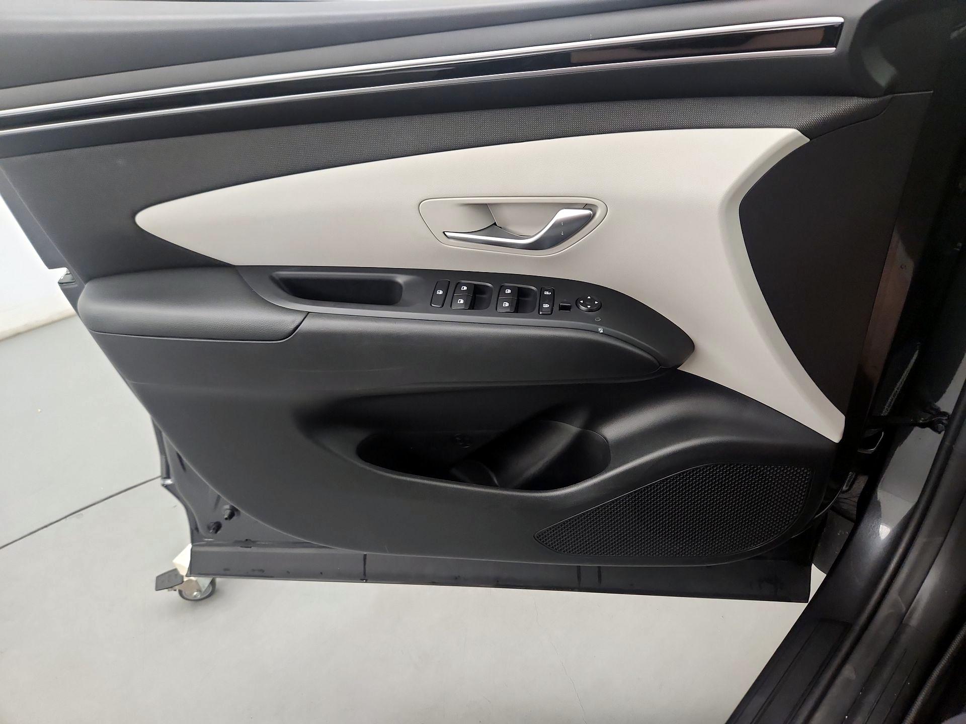 Thumbnail: 2023 Hyundai Tucson - 12