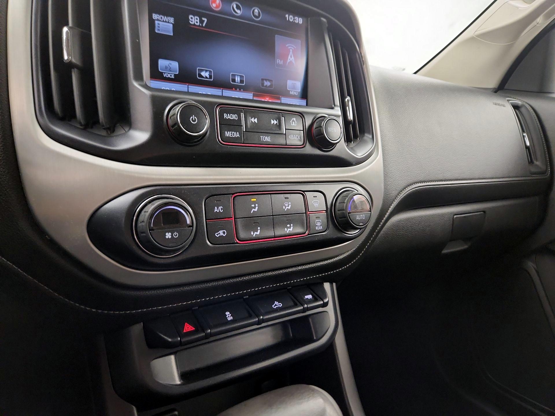 Thumbnail: 2015 GMC Canyon - 16