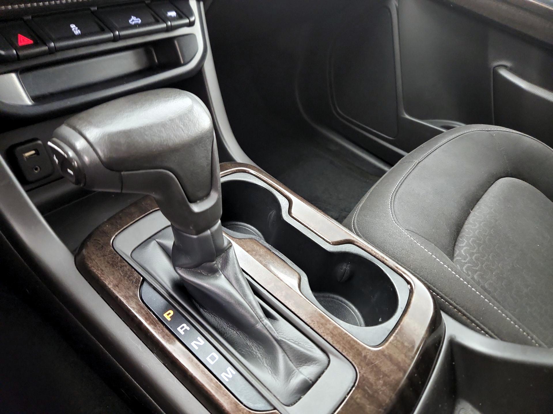 Thumbnail: 2015 GMC Canyon - 17