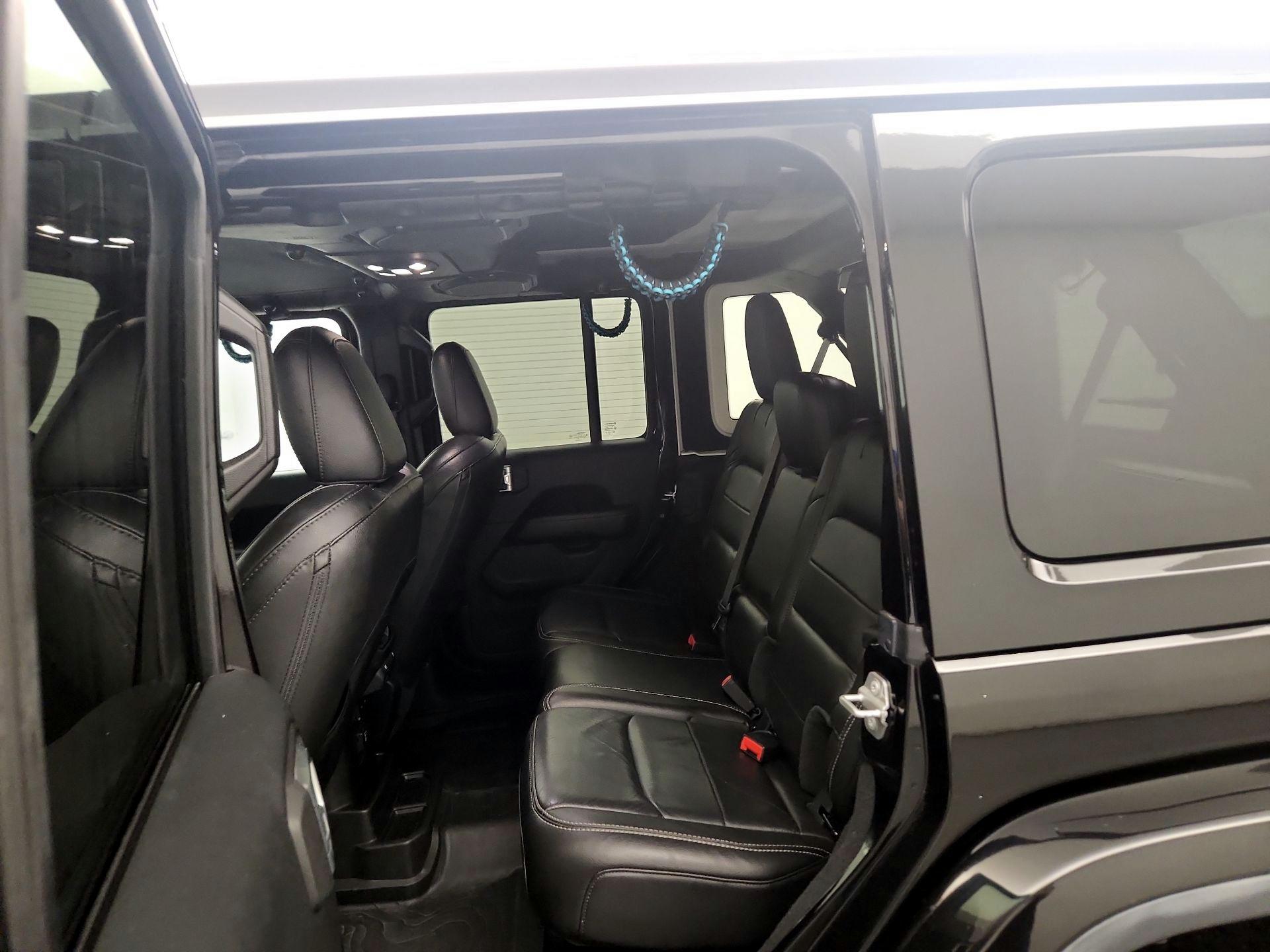 Thumbnail: 2019 Jeep Wrangler - 20