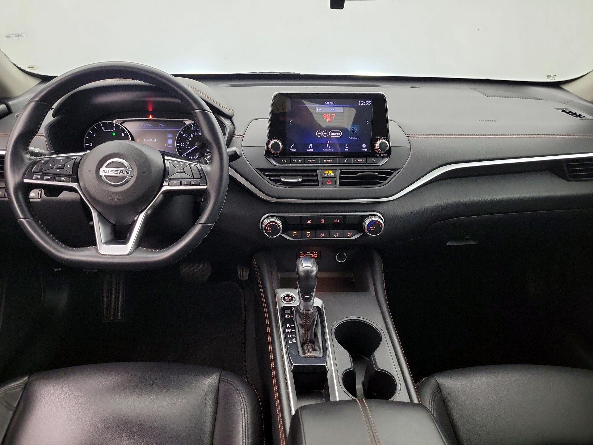 Thumbnail: 2020 Nissan Altima - 9