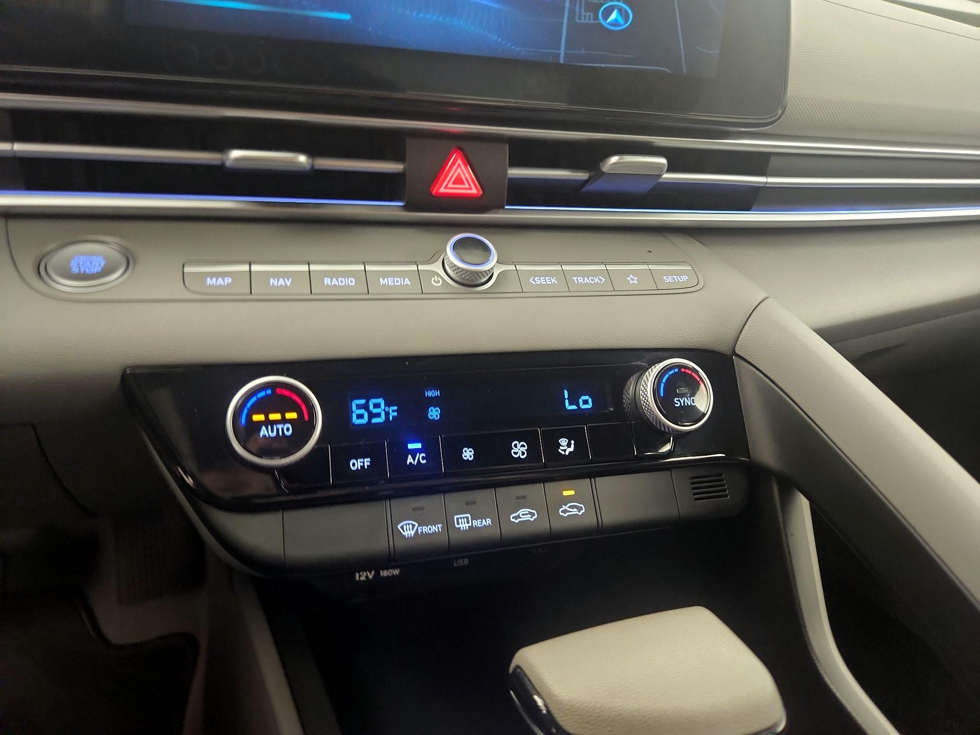 Thumbnail: 2024 Hyundai Elantra - 17