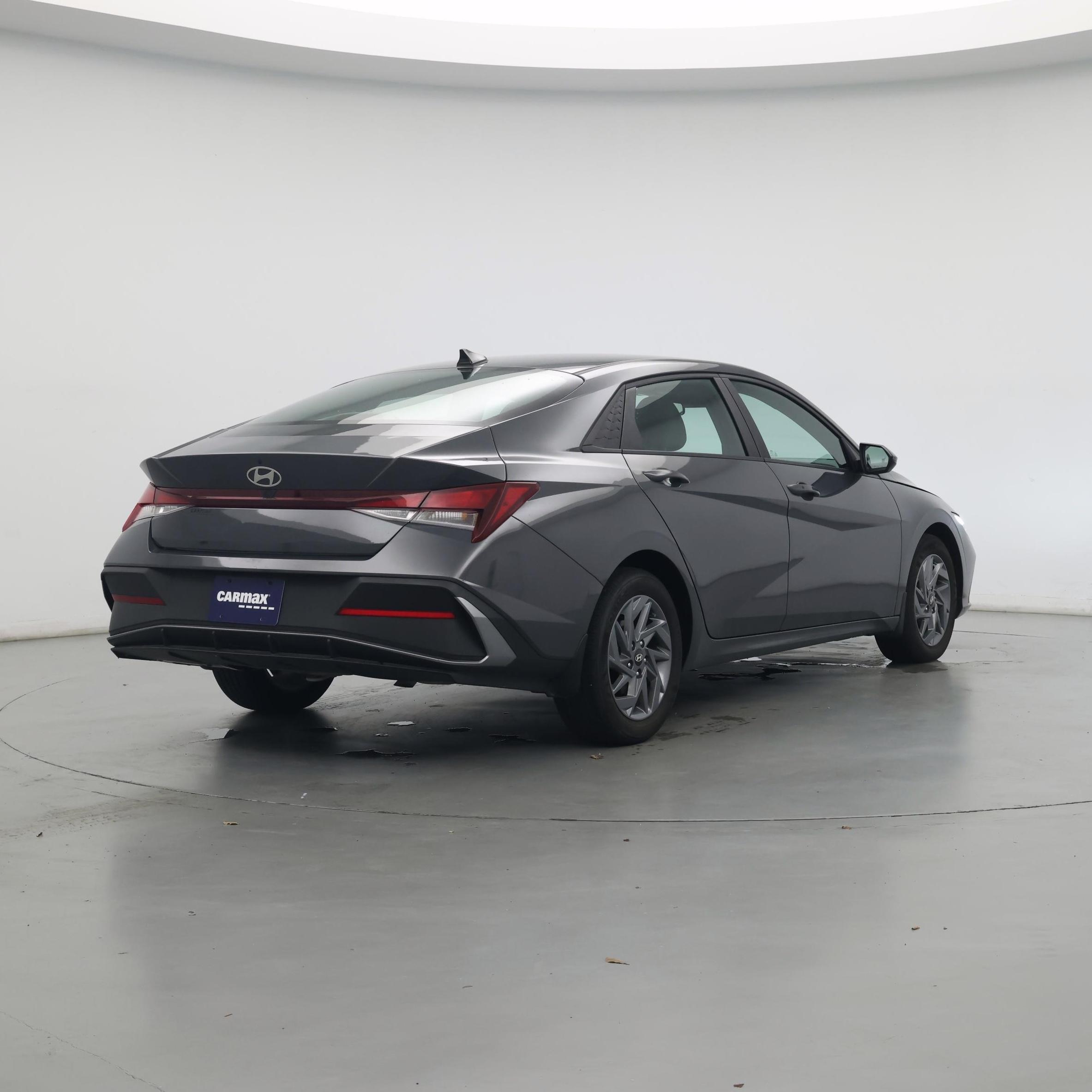 Thumbnail: 2024 Hyundai Elantra - 8