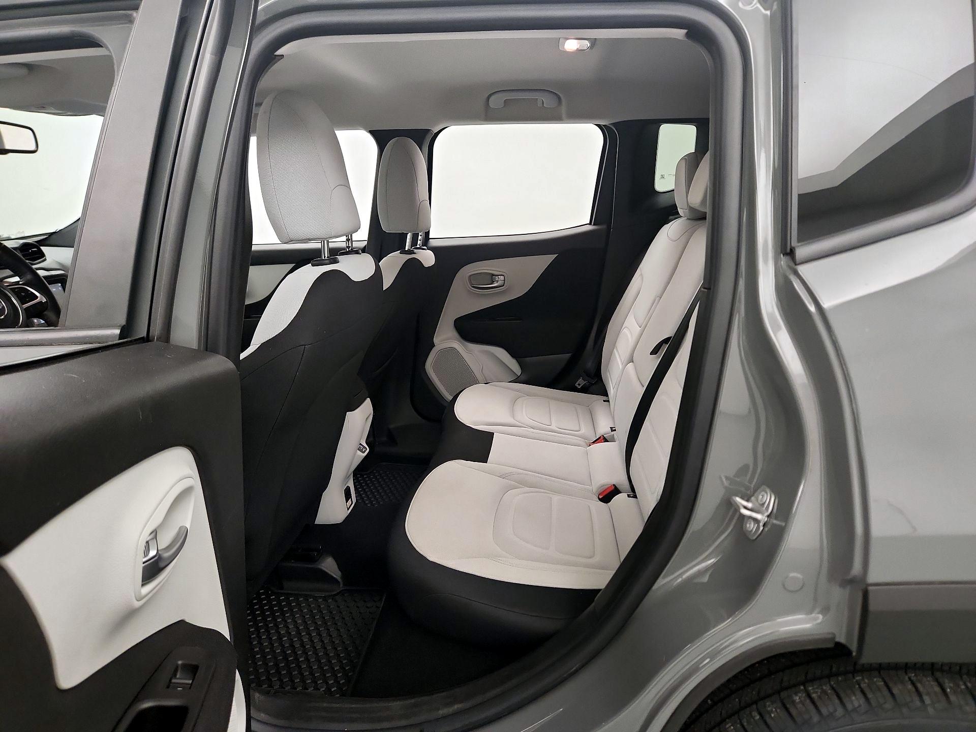 Thumbnail: 2021 Jeep Renegade - 19