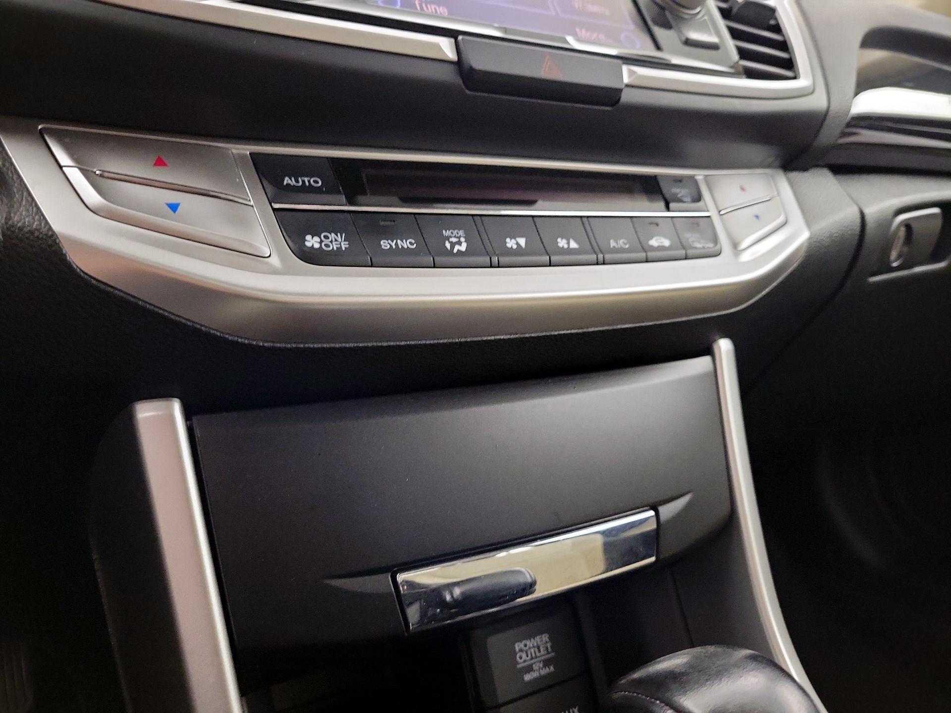 Thumbnail: 2014 Honda Accord - 16
