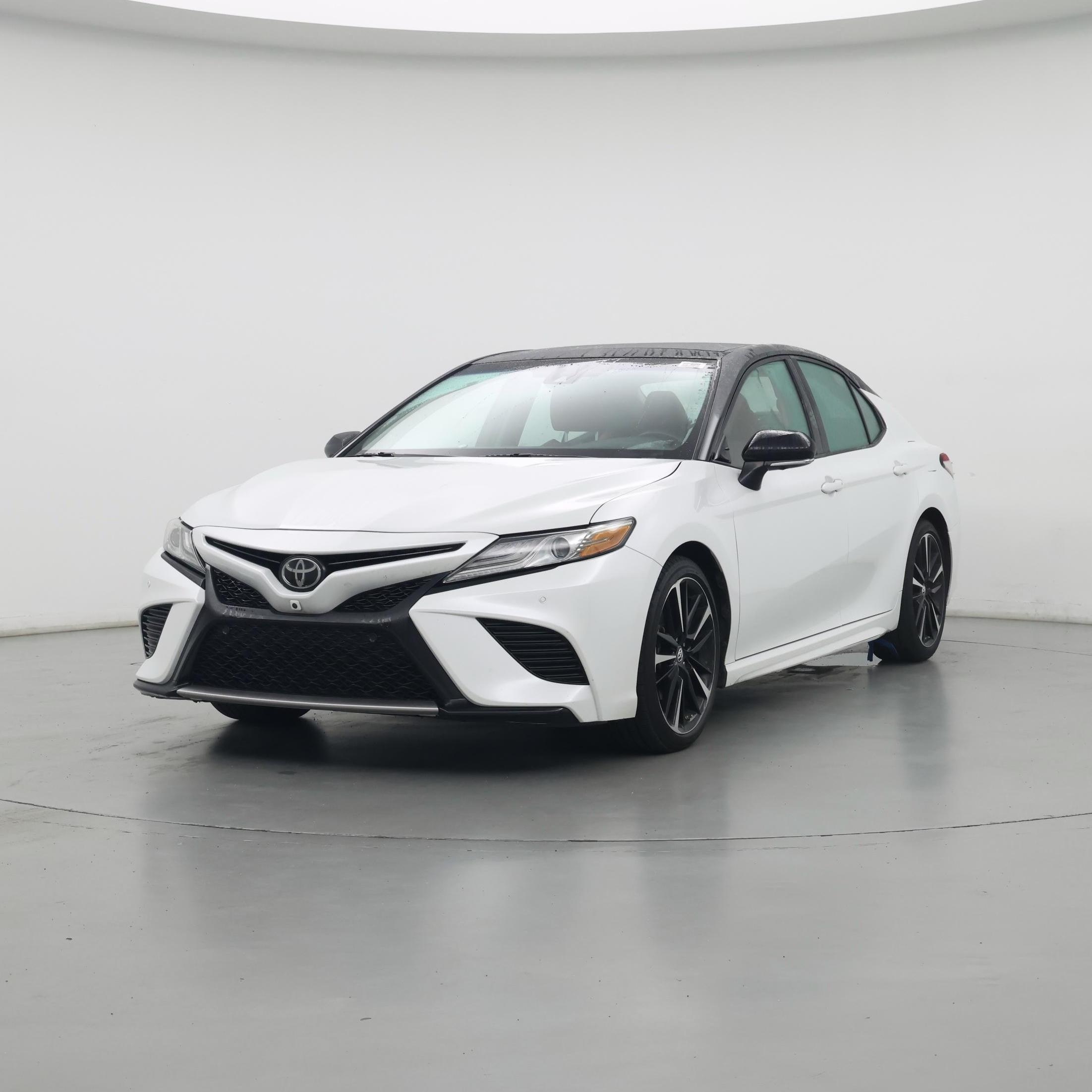 Thumbnail: 2018 Toyota Camry - 4