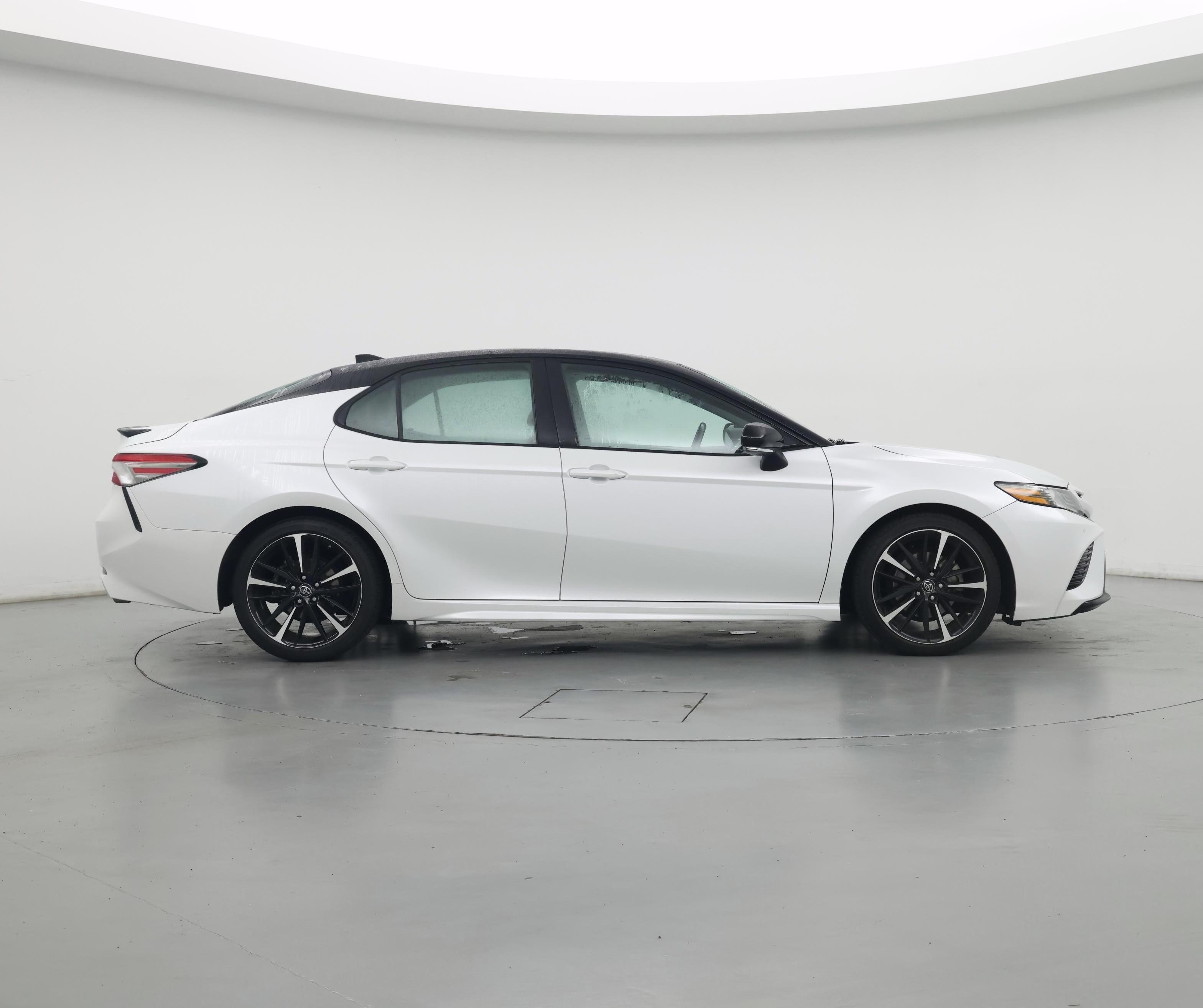 Thumbnail: 2018 Toyota Camry - 7