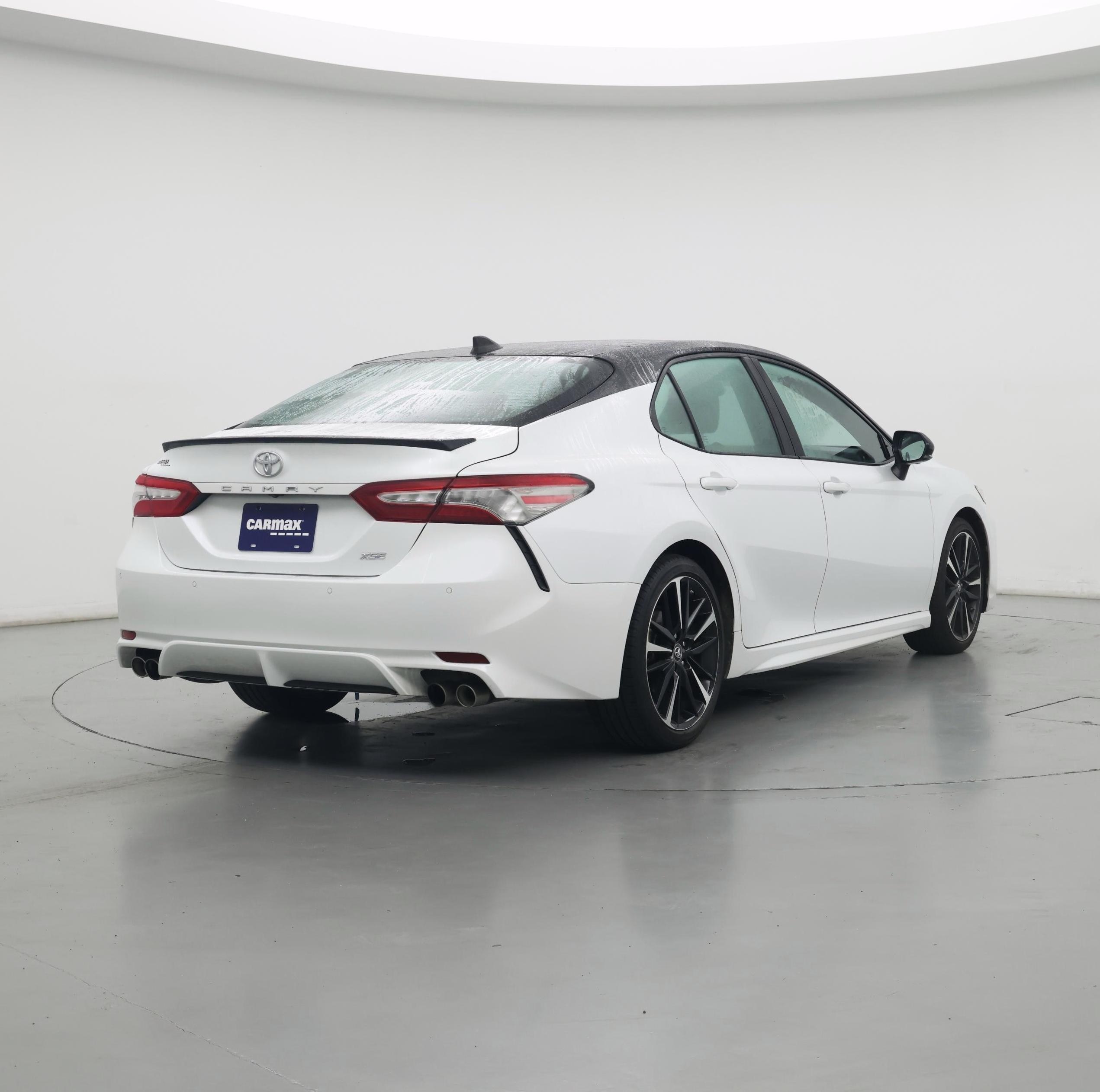 Thumbnail: 2018 Toyota Camry - 8