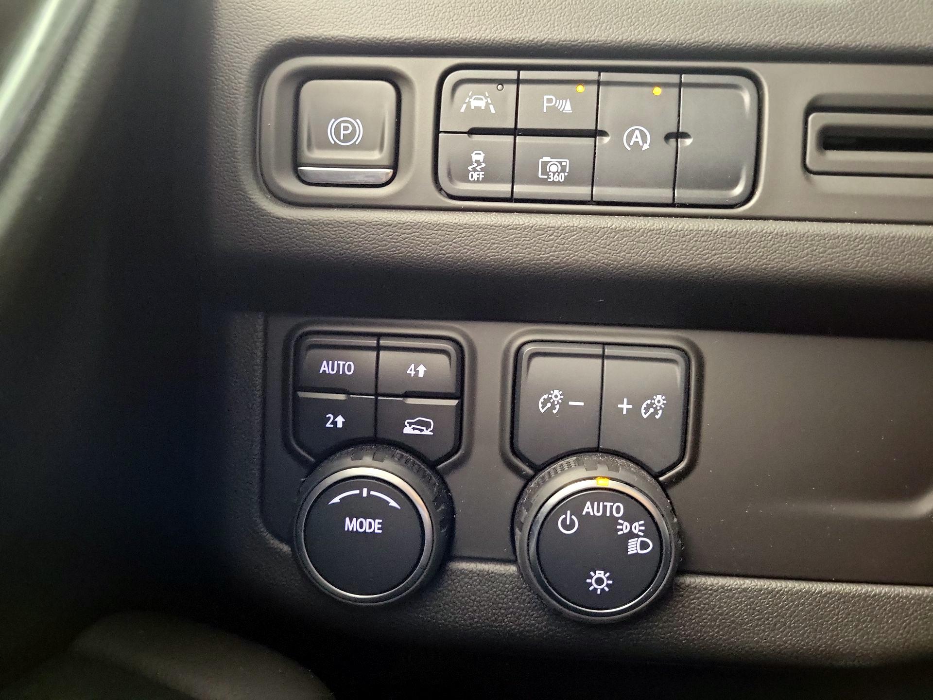 Thumbnail: 2023 Chevrolet Tahoe - 13