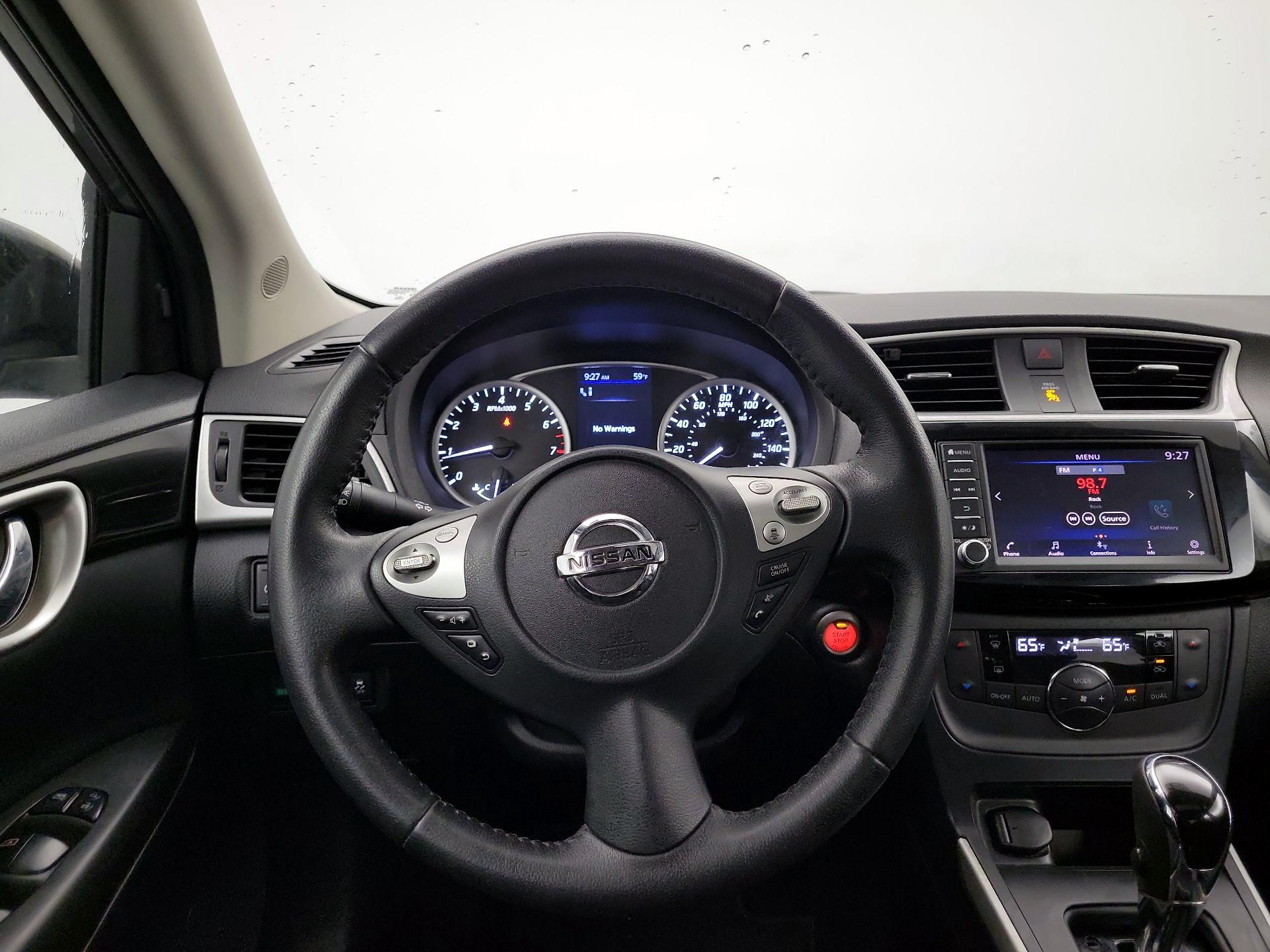 Thumbnail: 2019 Nissan Sentra - 10