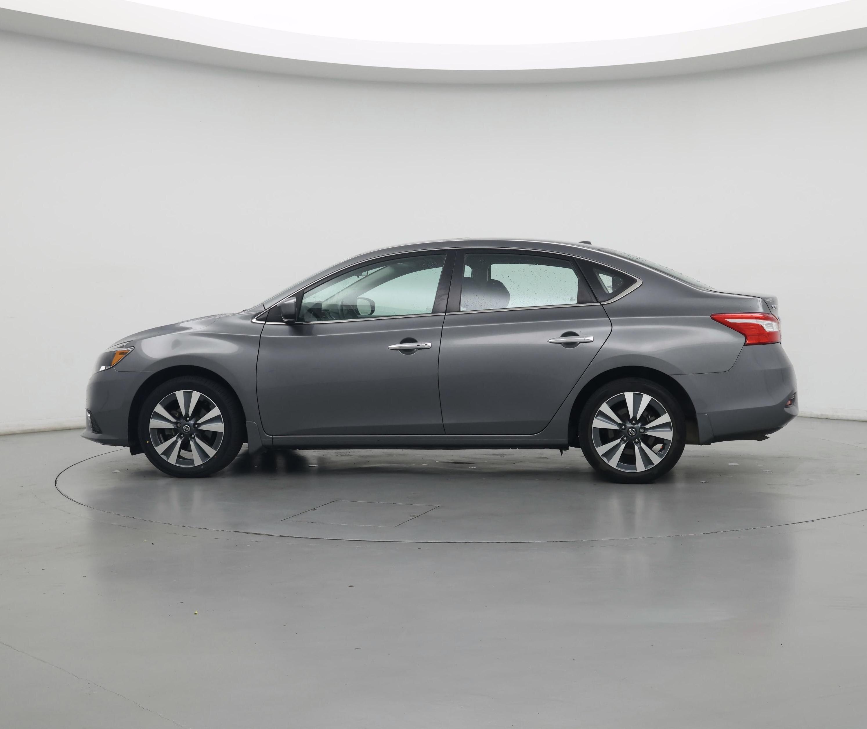 Thumbnail: 2019 Nissan Sentra - 4