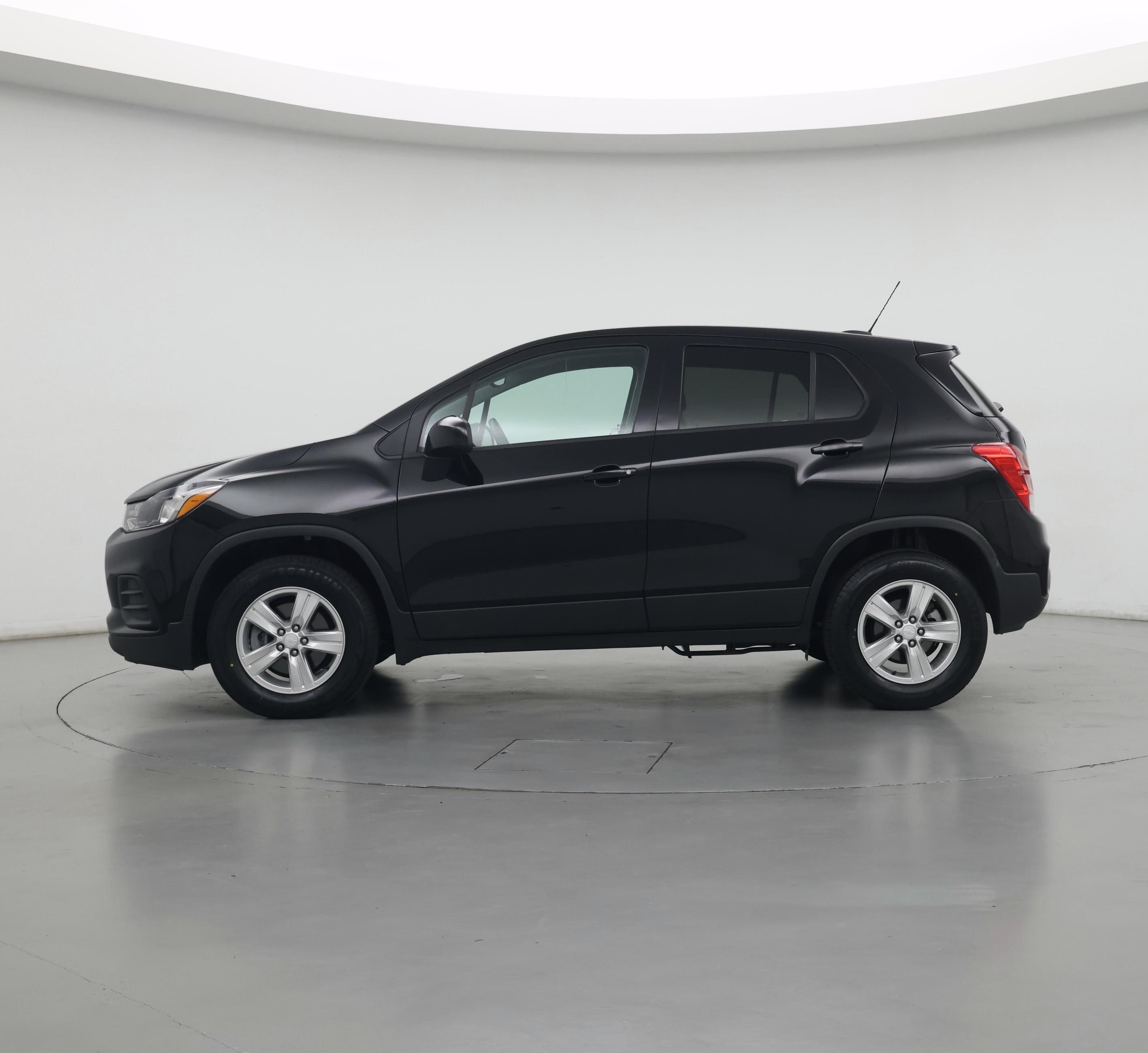 Thumbnail: 2020 Chevrolet Trax - 3