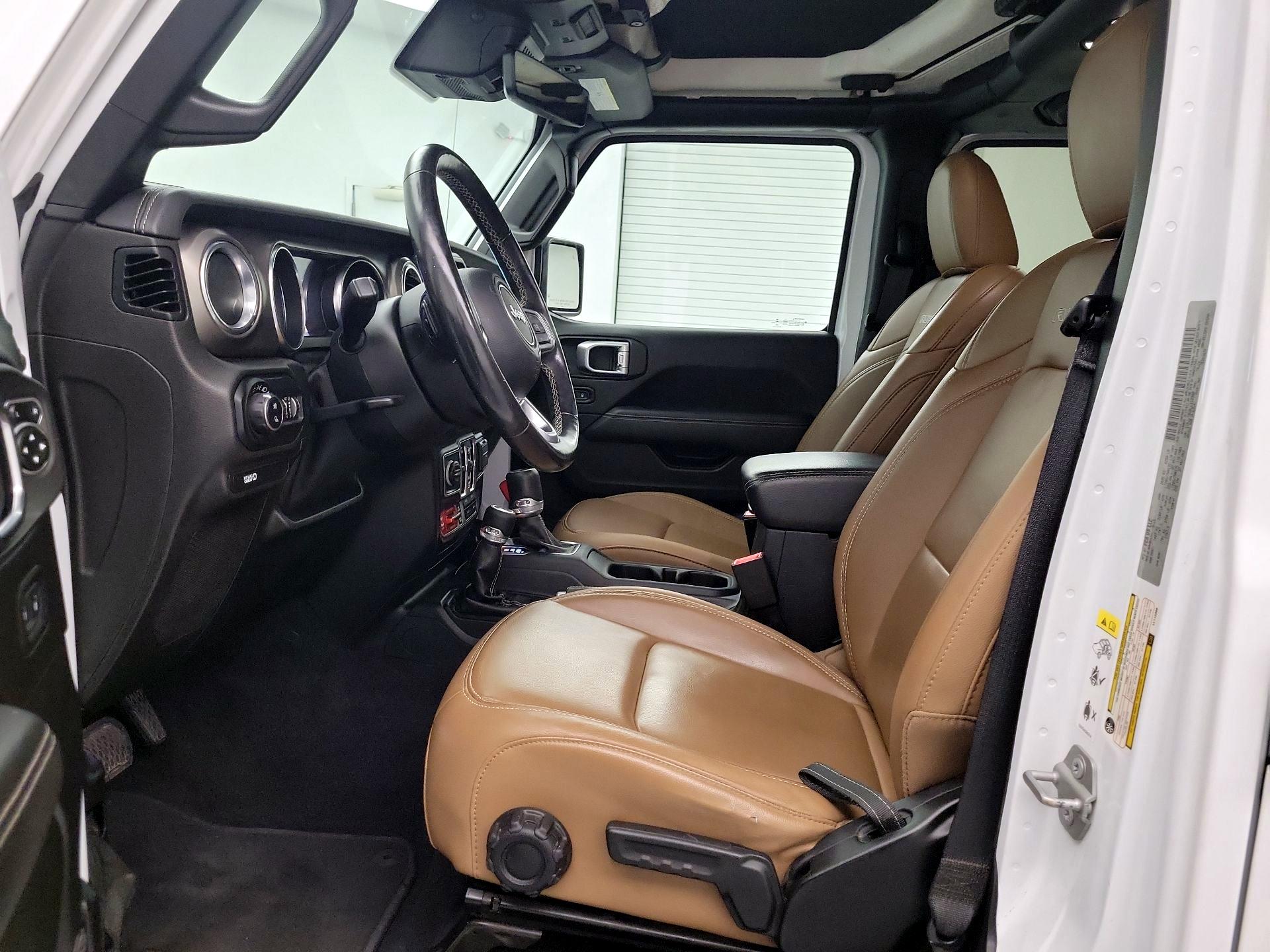 Thumbnail: 2020 Jeep Gladiator - 11