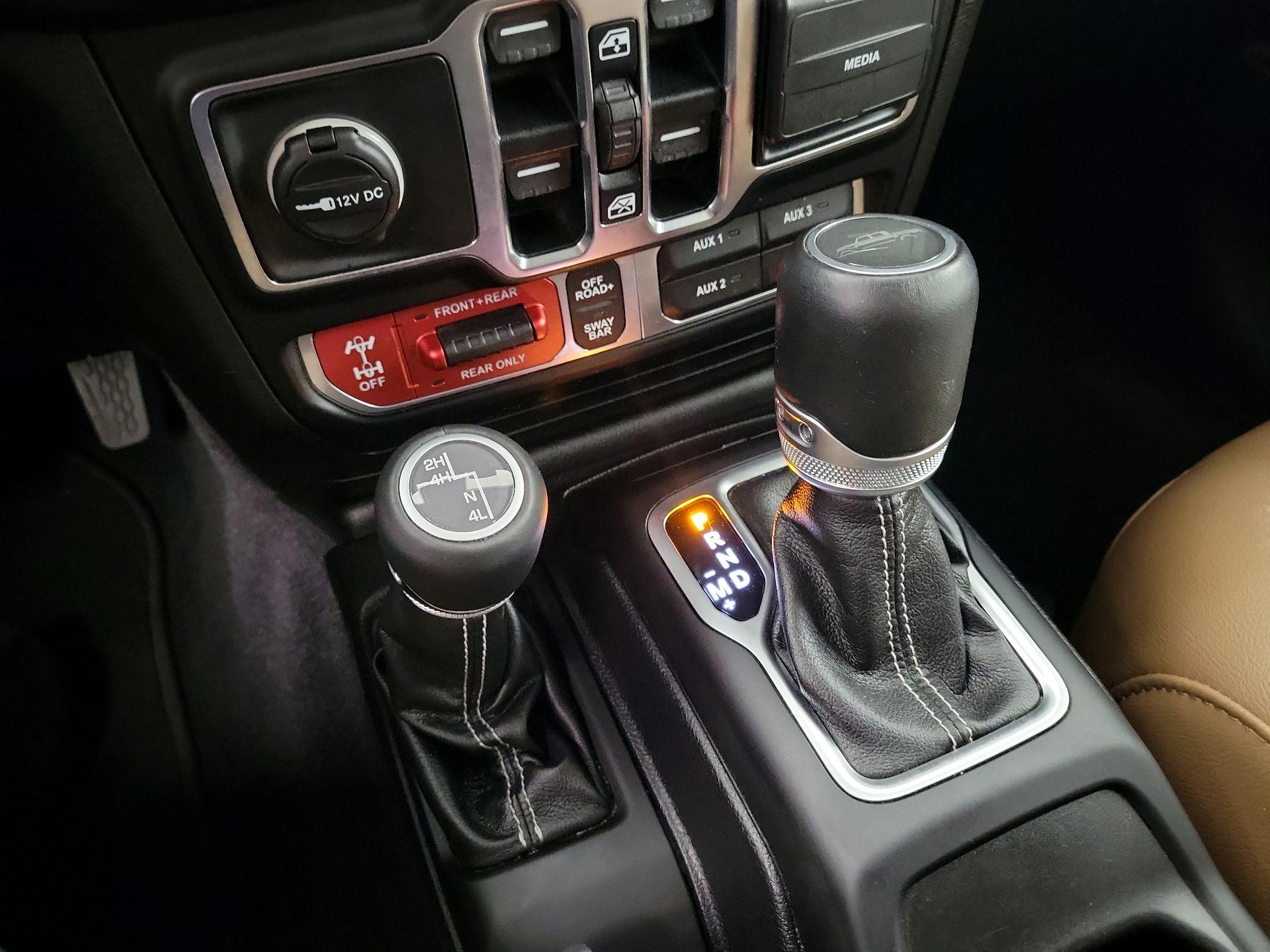Thumbnail: 2020 Jeep Gladiator - 18