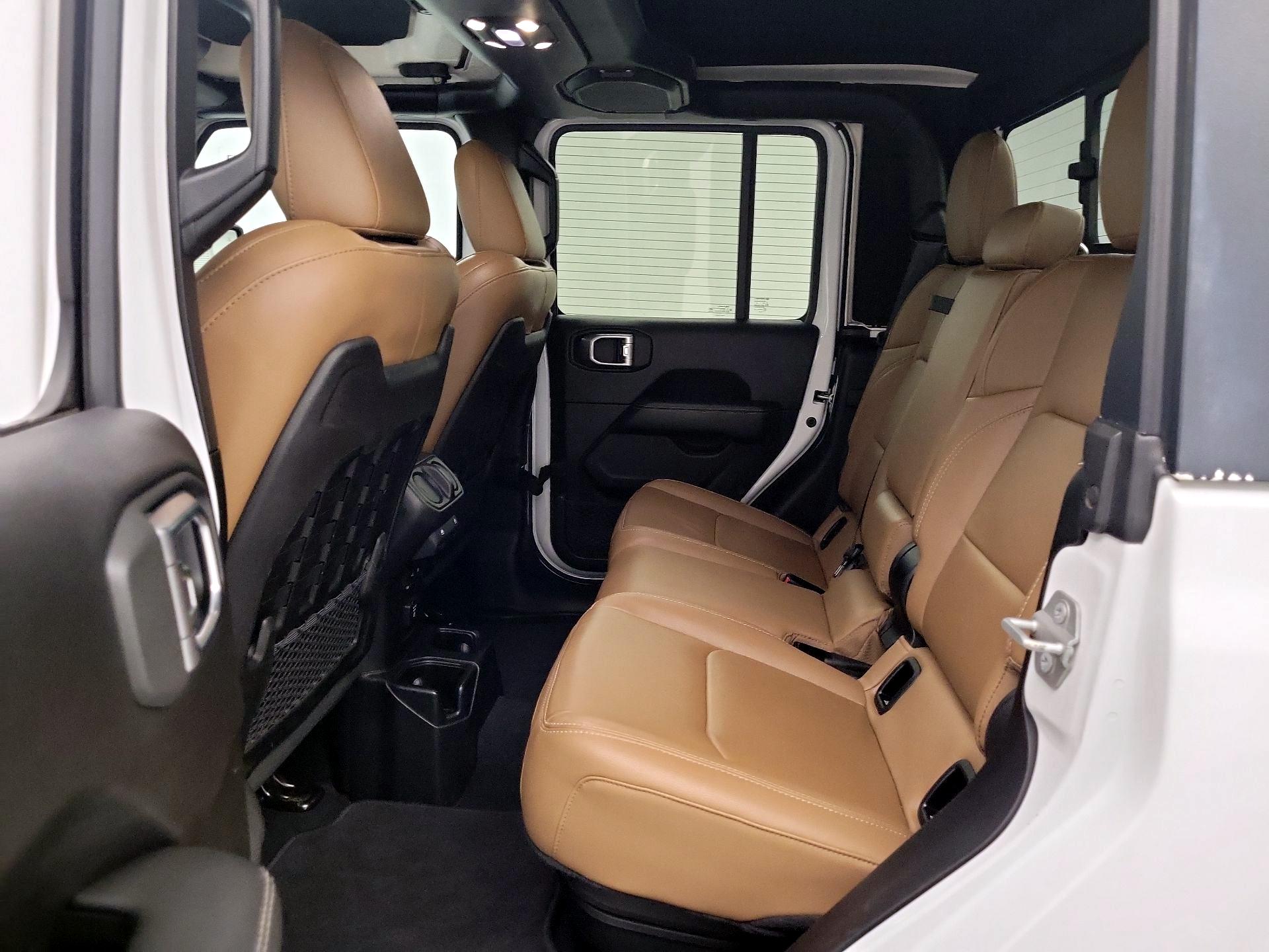 Thumbnail: 2020 Jeep Gladiator - 20