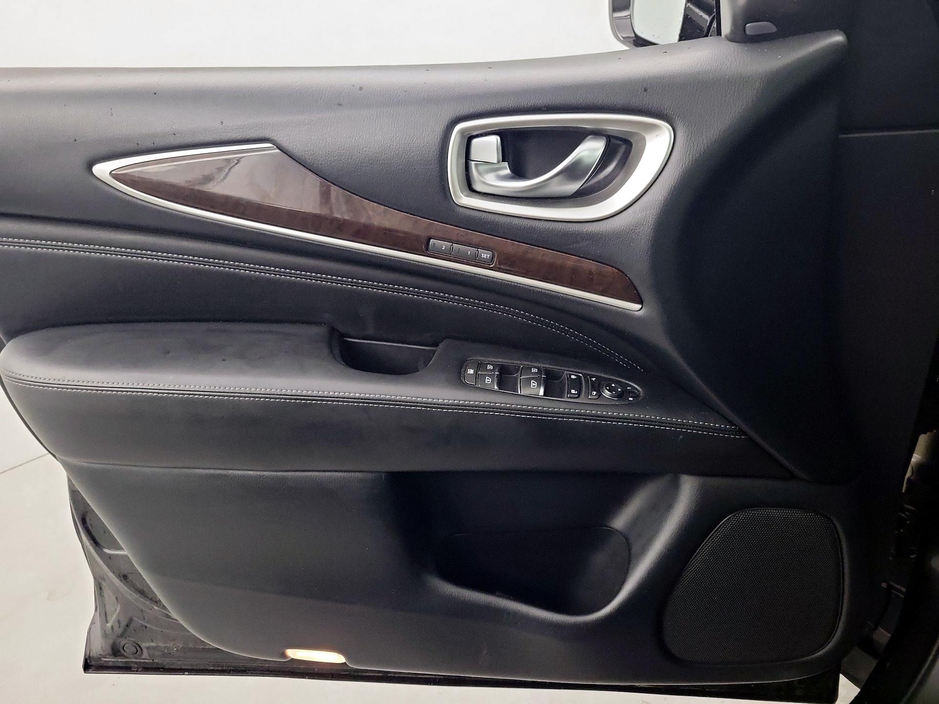 Thumbnail: 2019 INFINITI QX60 - 12