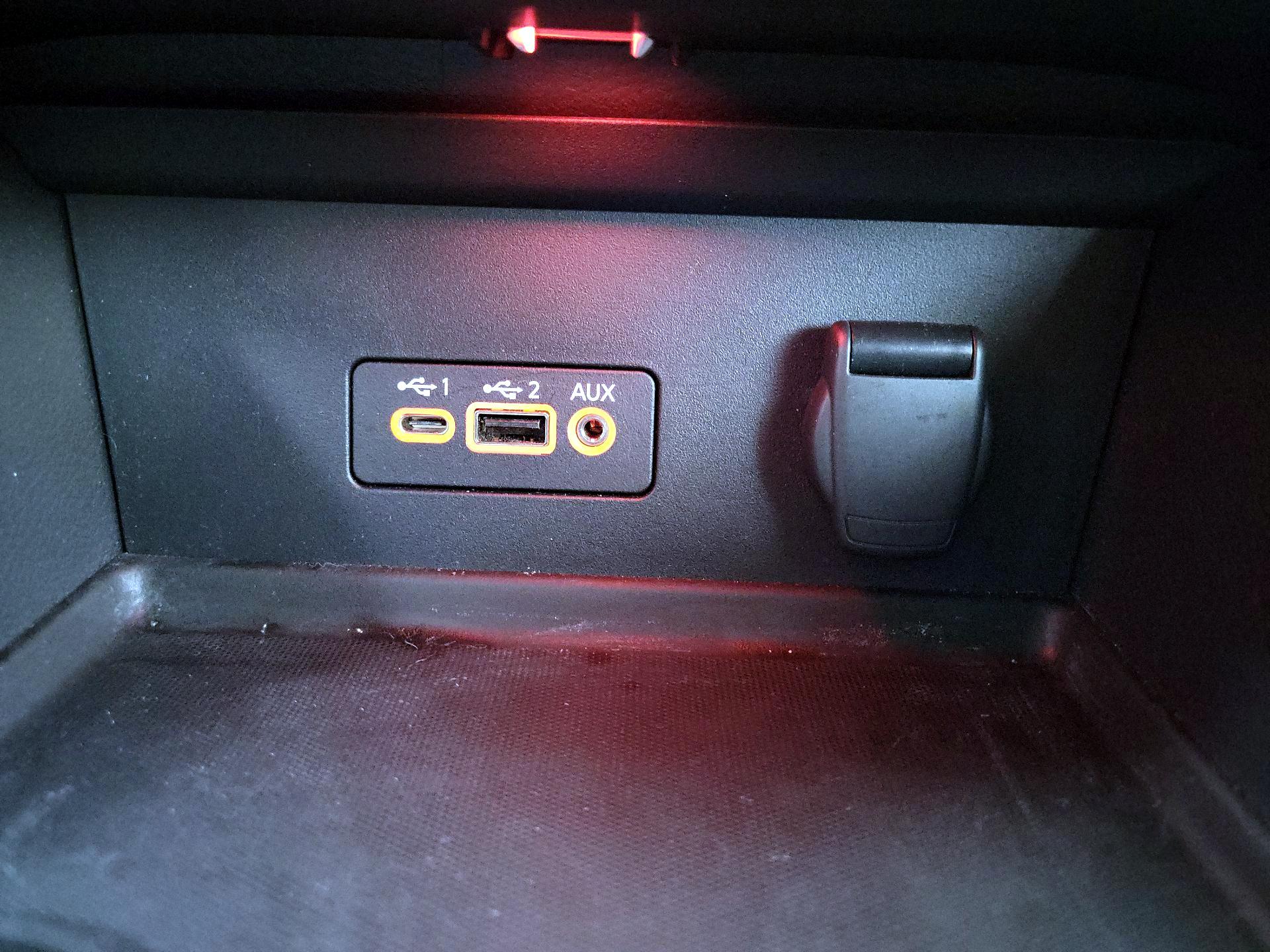 Thumbnail: 2023 Nissan Sentra - 18