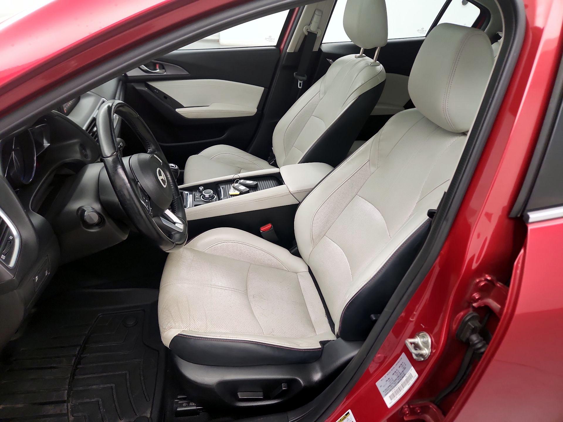 Thumbnail: 2017 Mazda Mazda3 - 9