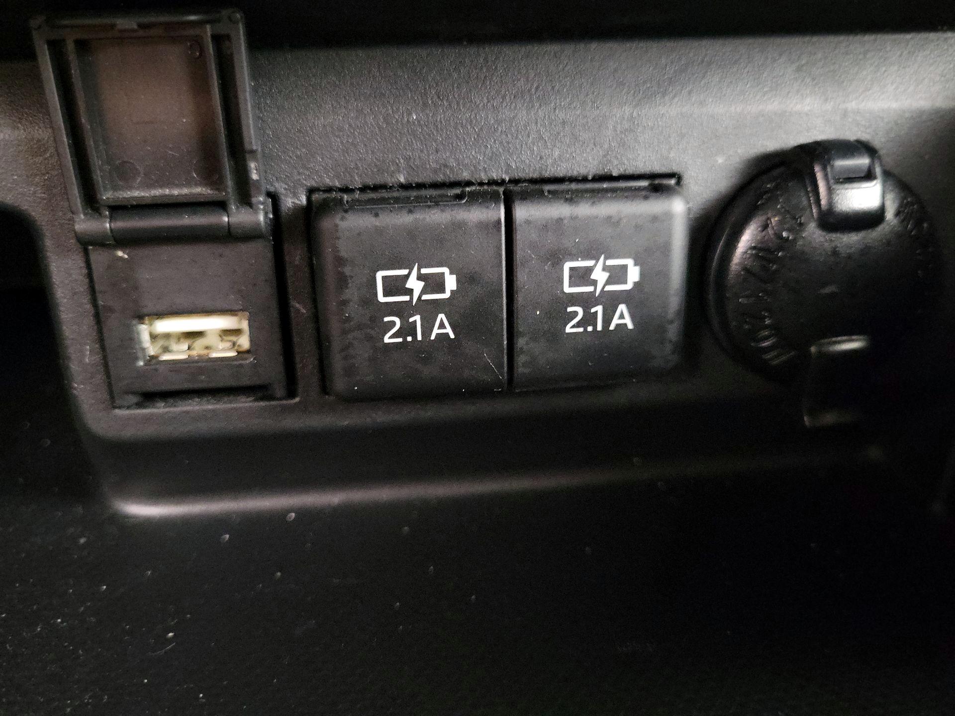 Thumbnail: 2021 Toyota Highlander - 17