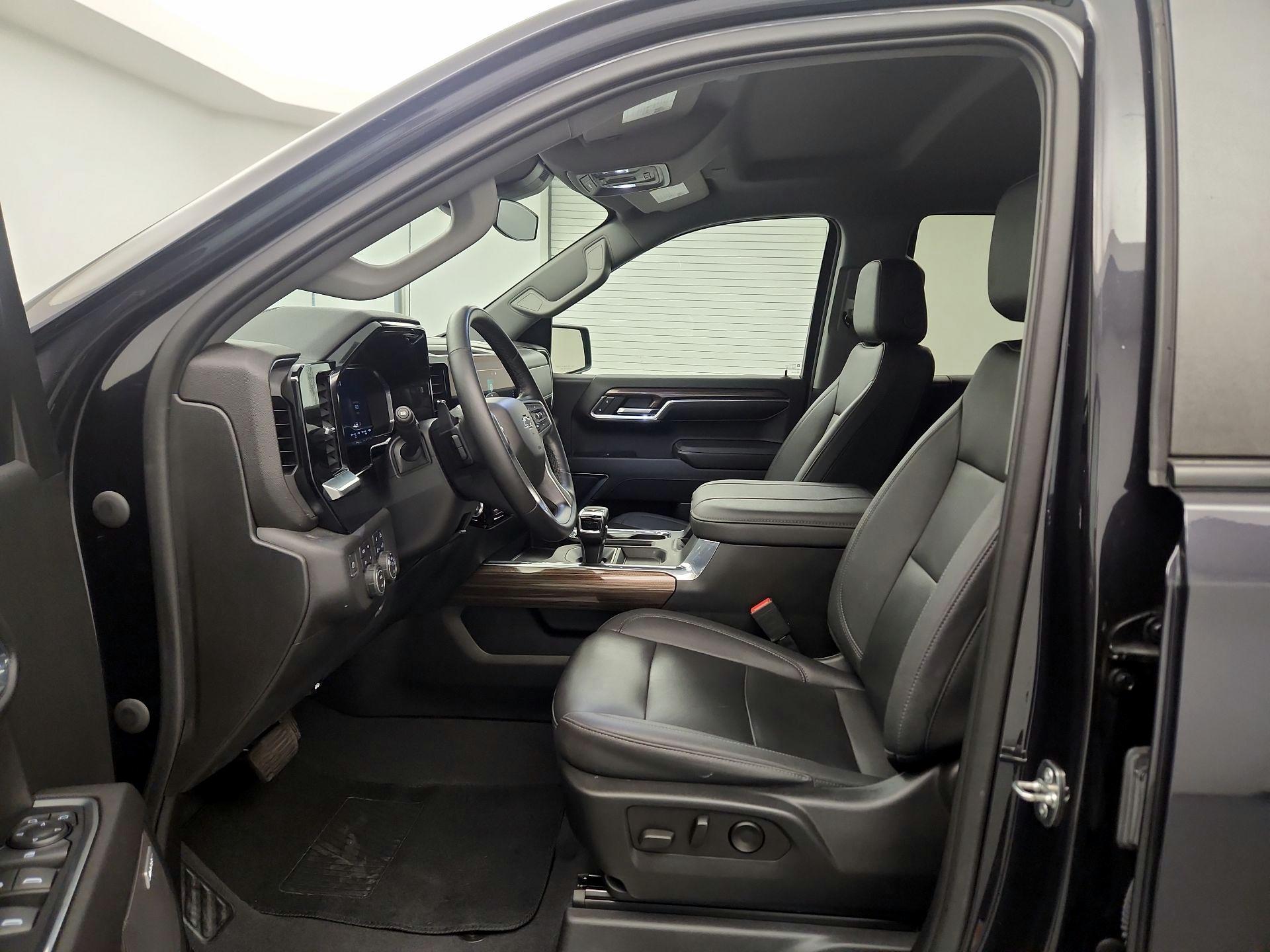 Thumbnail: 2023 Chevrolet Silverado 1500 - 9