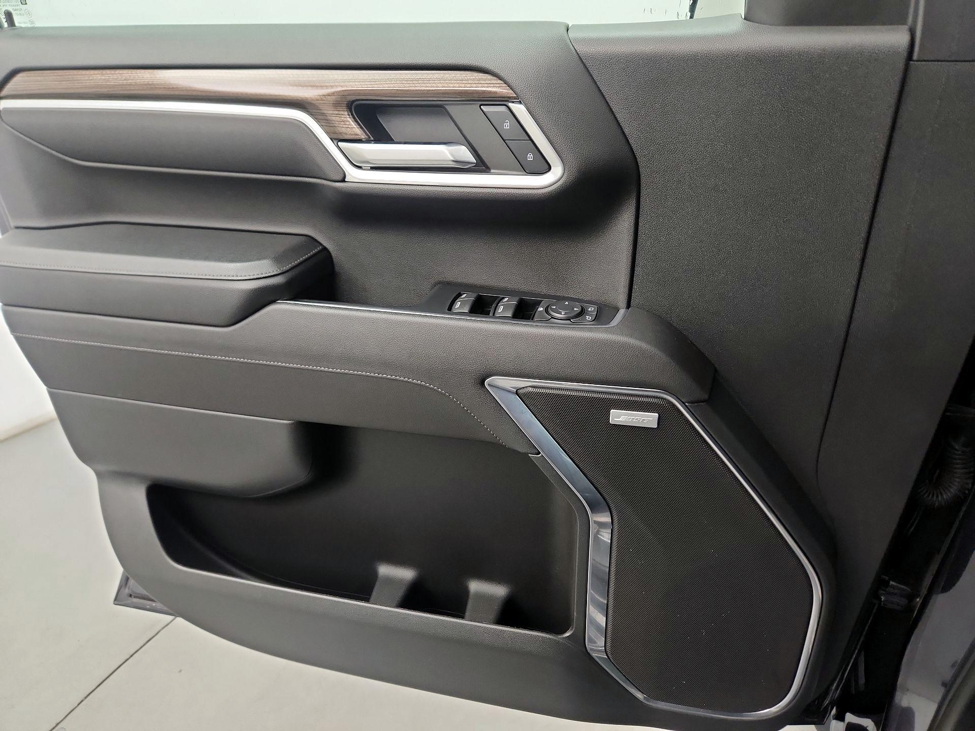 Thumbnail: 2023 Chevrolet Silverado 1500 - 10