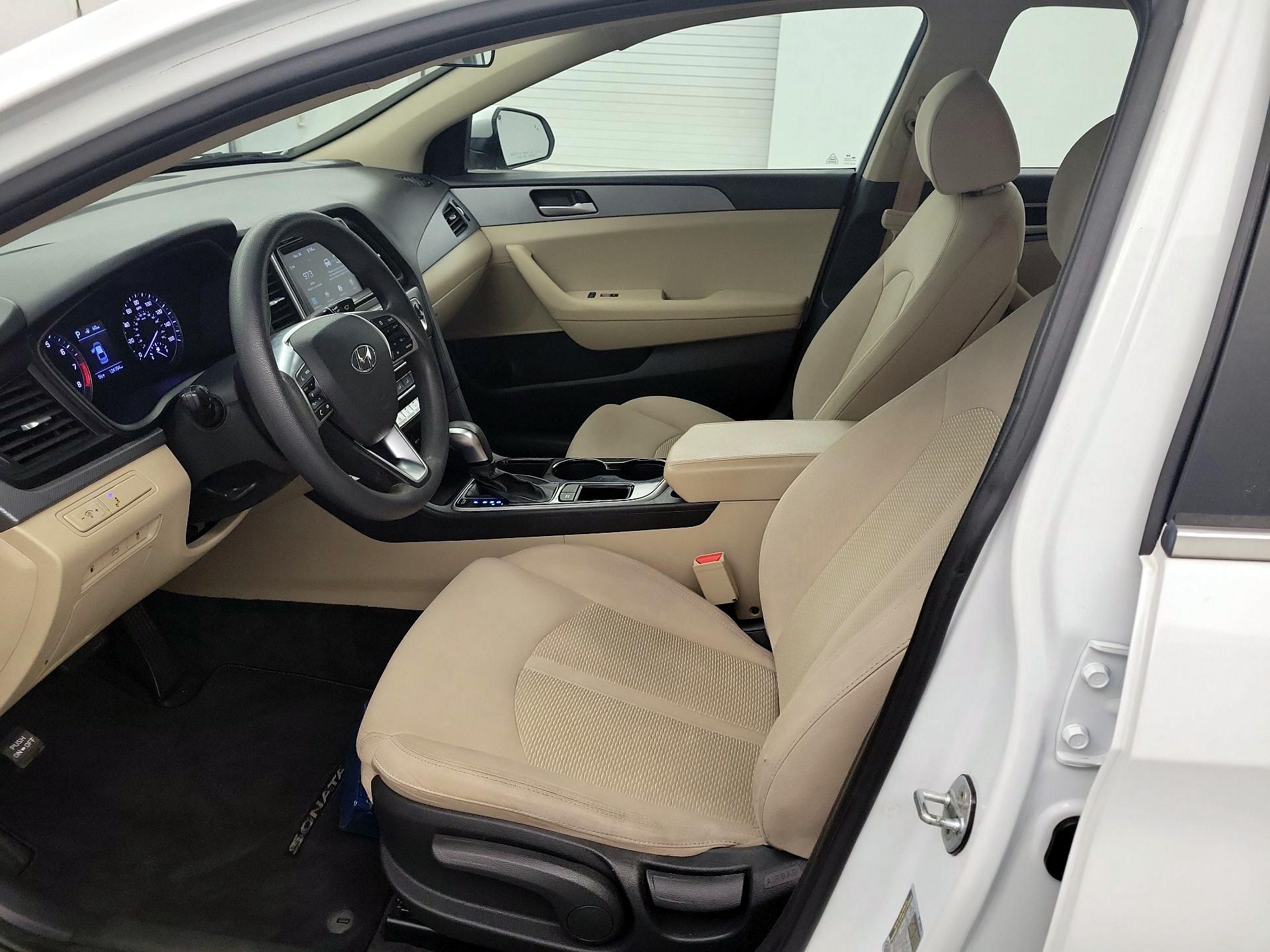 Thumbnail: 2019 Hyundai Sonata - 9