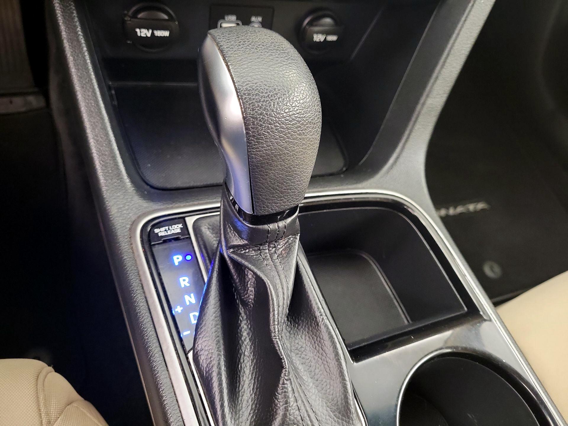 Thumbnail: 2019 Hyundai Sonata - 14