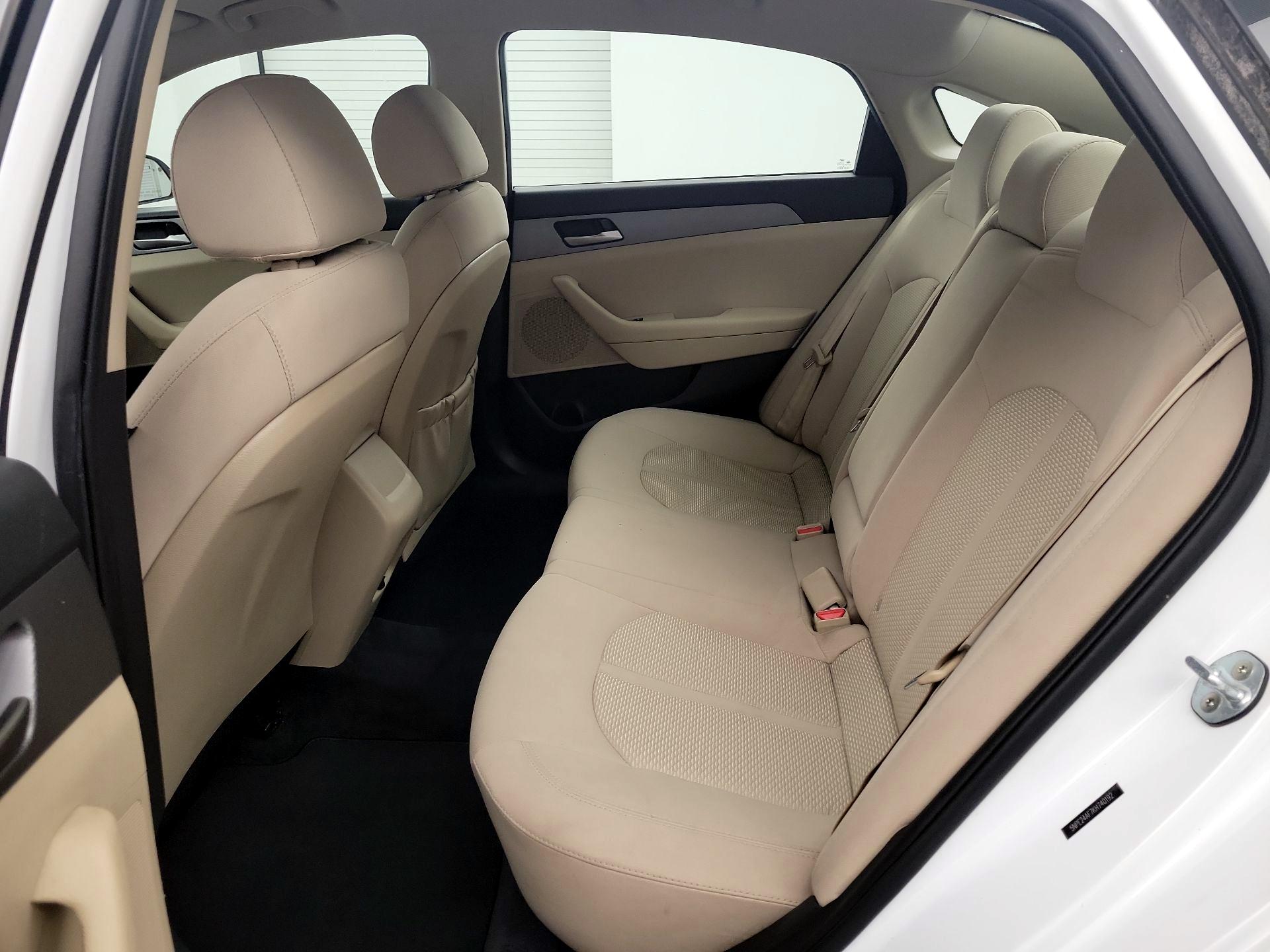 Thumbnail: 2019 Hyundai Sonata - 16