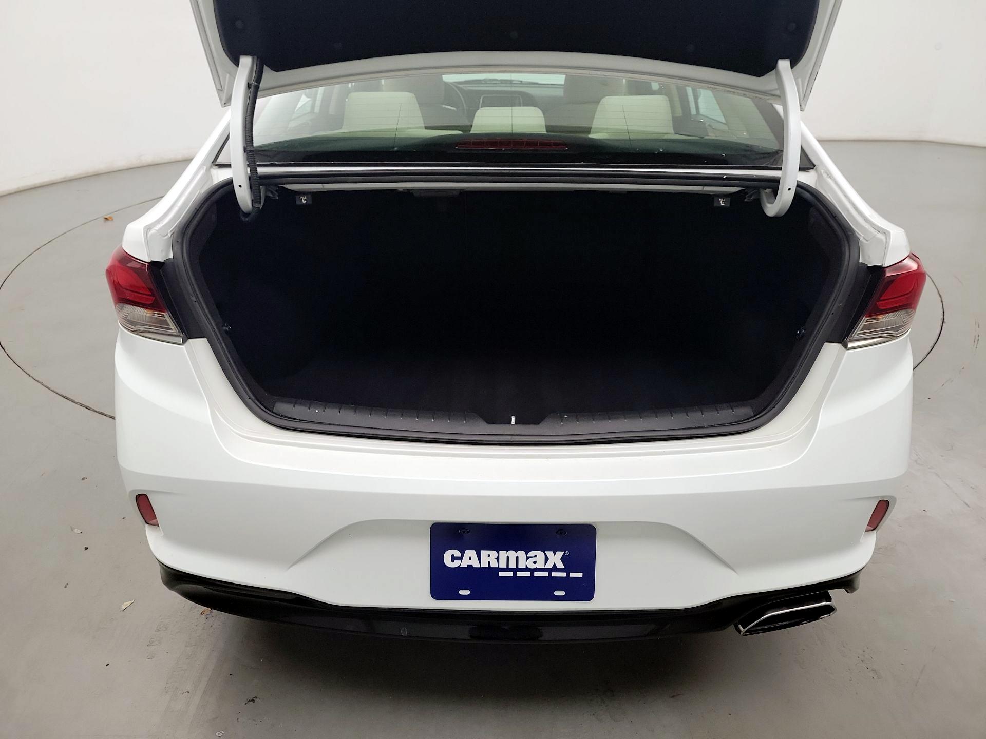 Thumbnail: 2019 Hyundai Sonata - 17