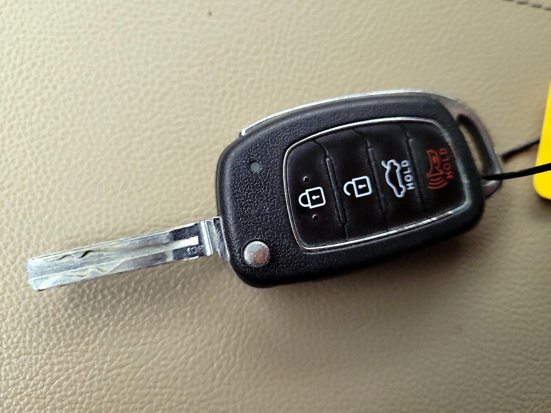 Thumbnail: 2019 Hyundai Sonata - 19