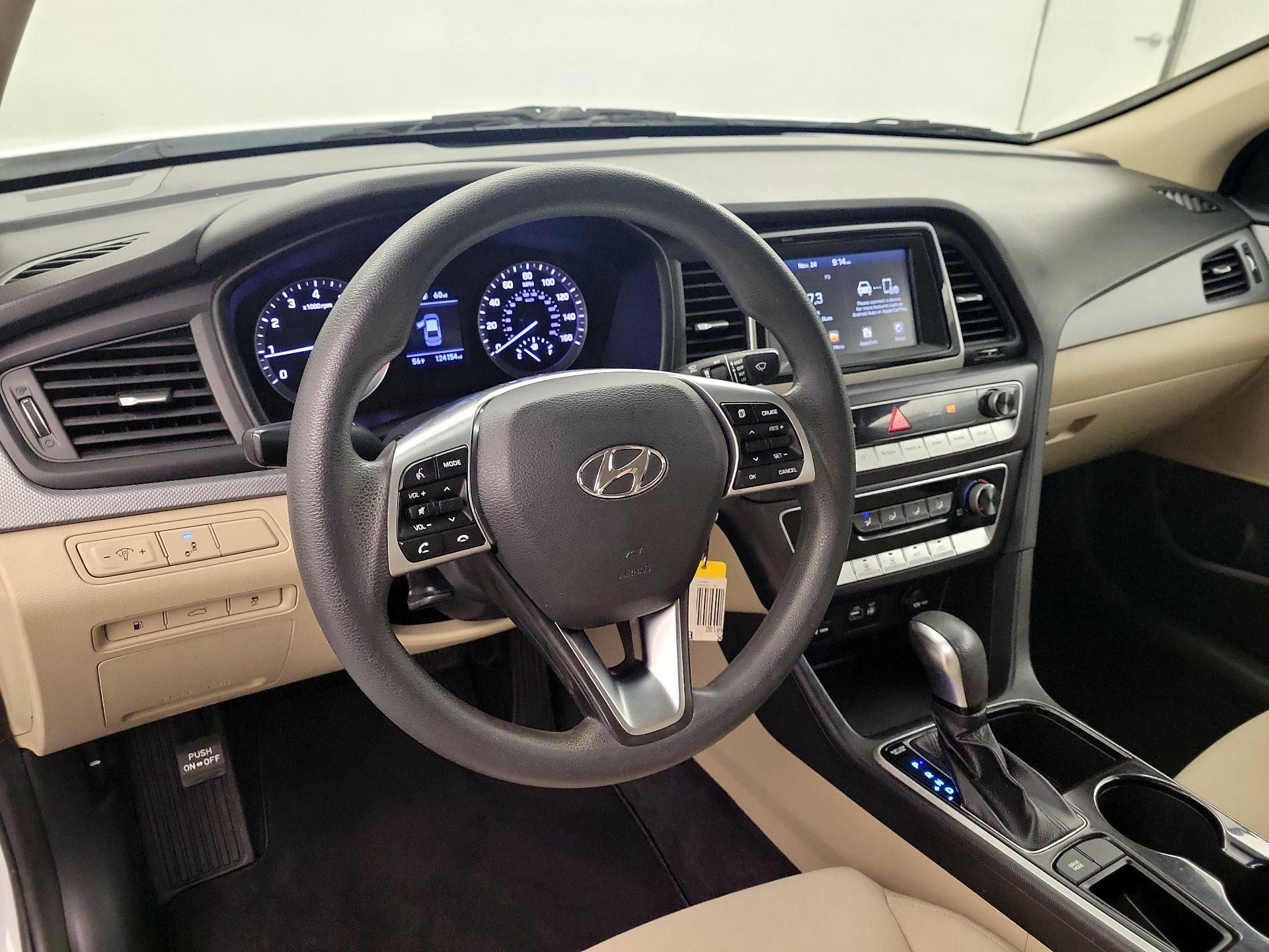 Thumbnail: 2019 Hyundai Sonata - 8