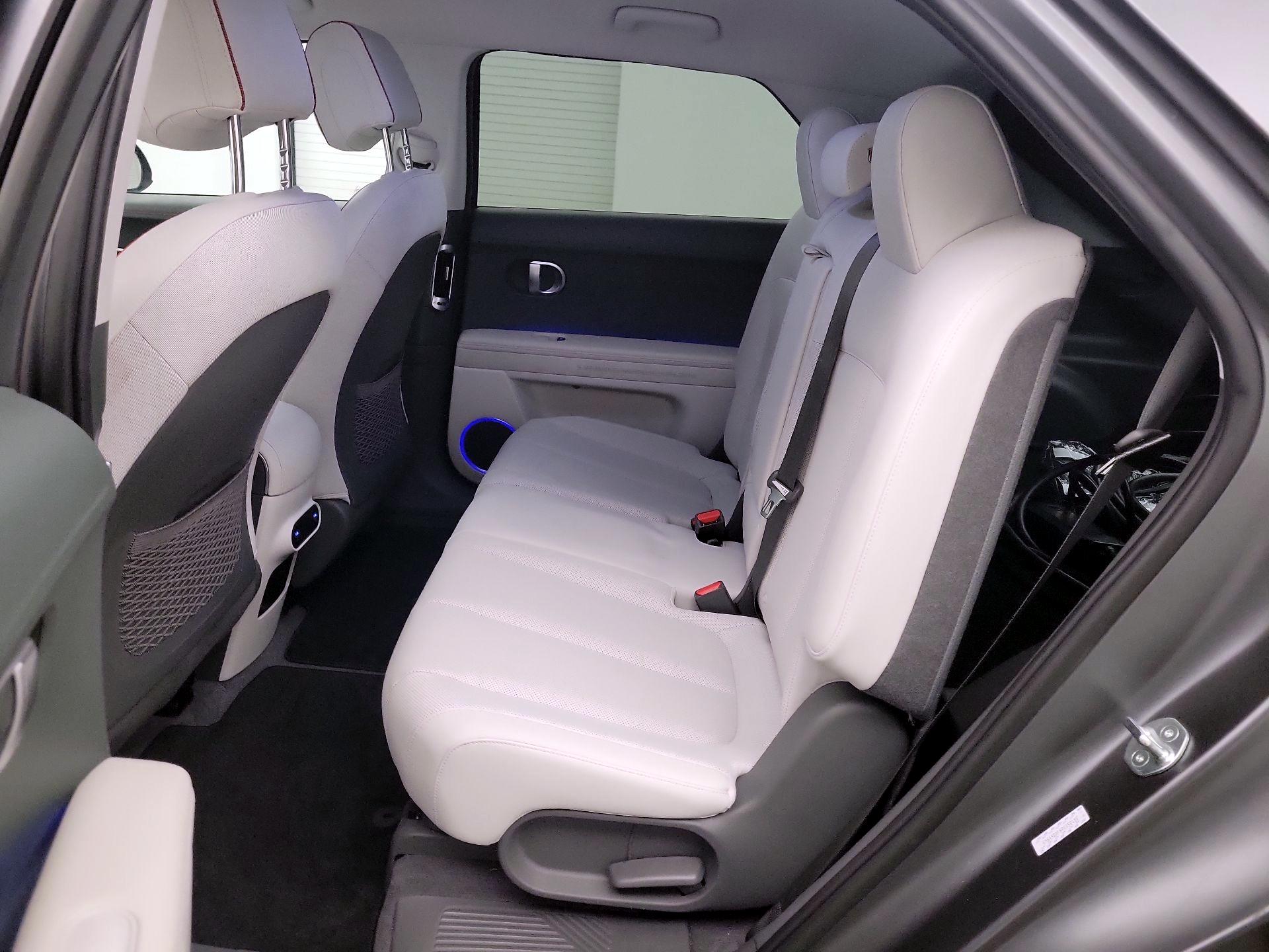 Thumbnail: 2023 Hyundai Ioniq 5 - 18