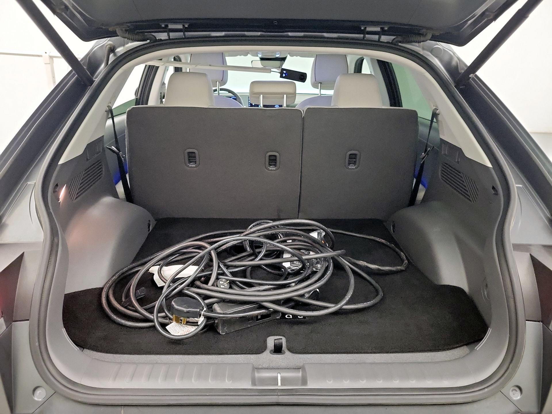 Thumbnail: 2023 Hyundai Ioniq 5 - 19