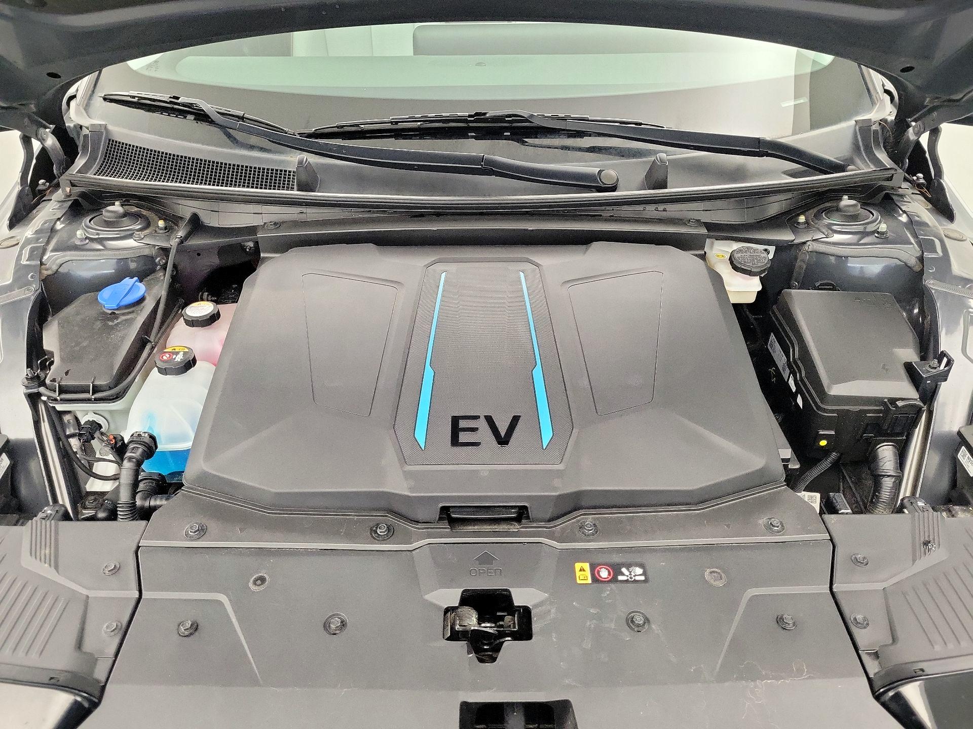 Thumbnail: 2023 Hyundai Ioniq 5 - 20