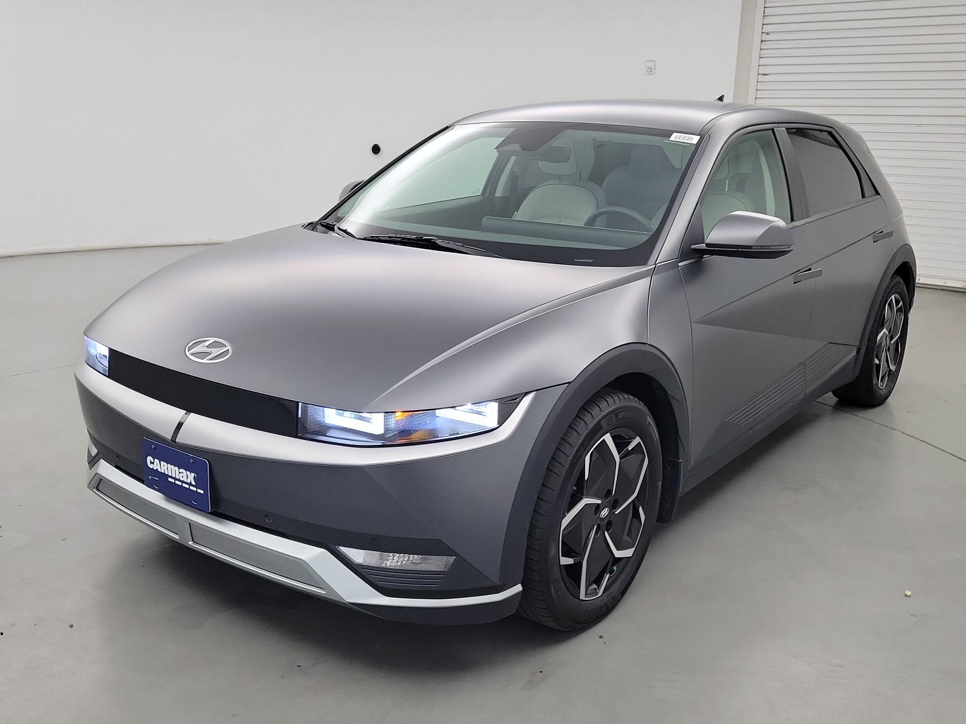 Thumbnail: 2023 Hyundai Ioniq 5 - 3