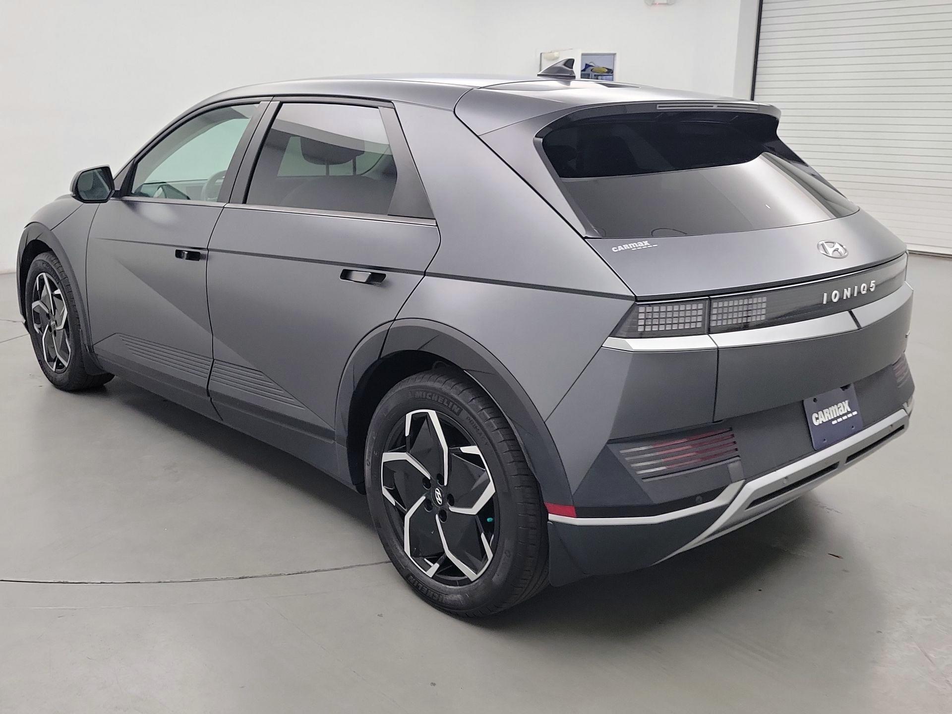 Thumbnail: 2023 Hyundai Ioniq 5 - 7