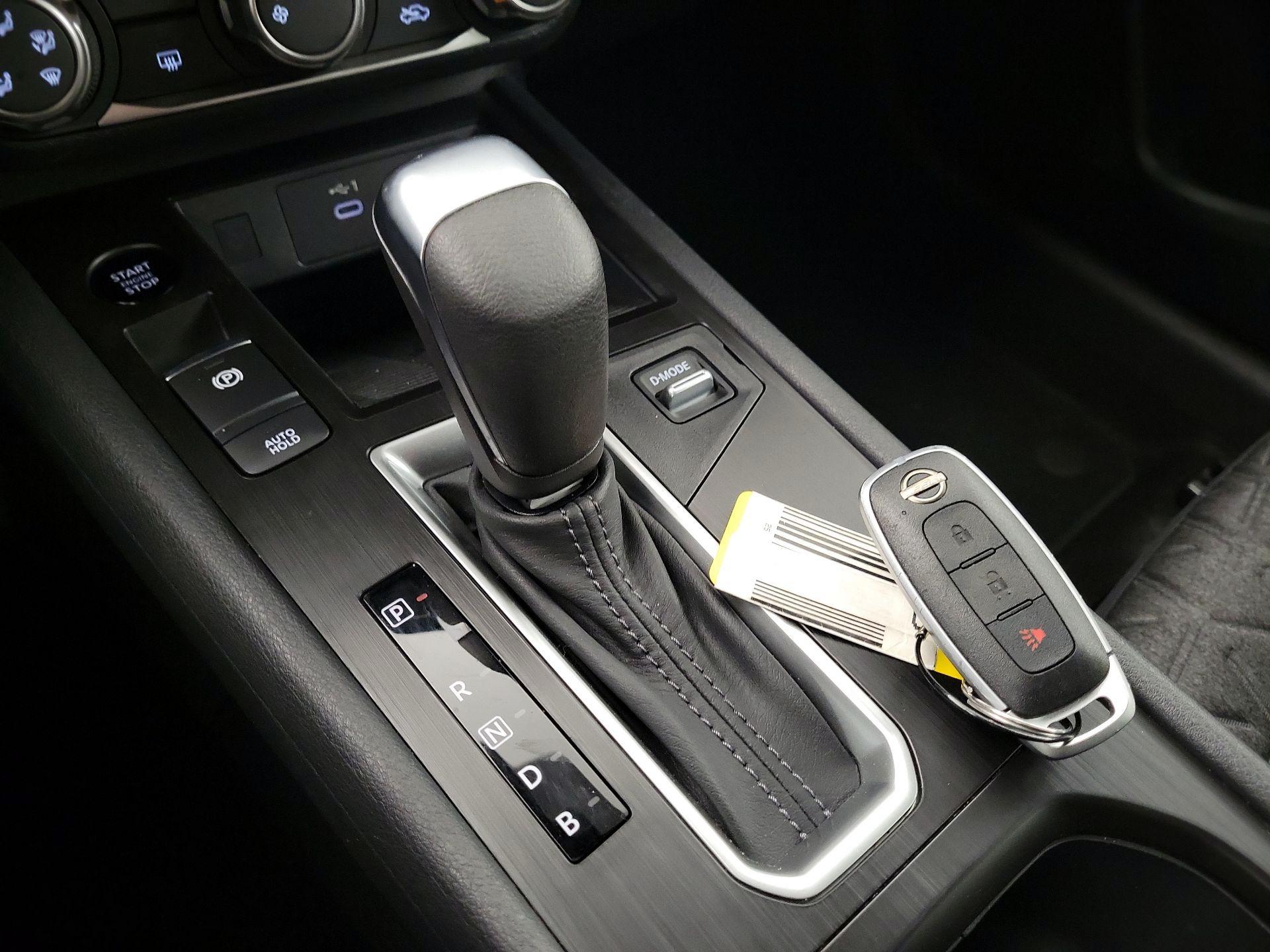 Thumbnail: 2025 Nissan Kicks - 15