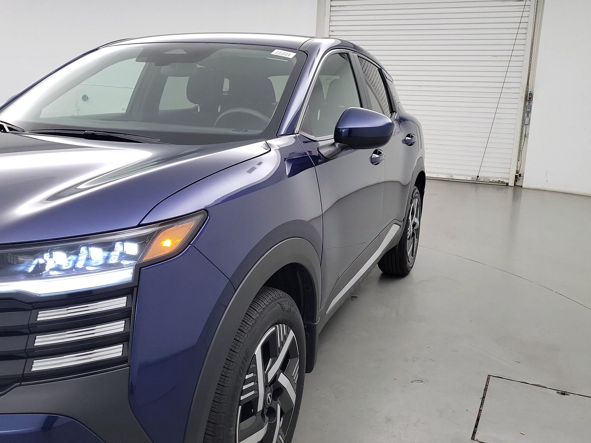 Thumbnail: 2025 Nissan Kicks - 3